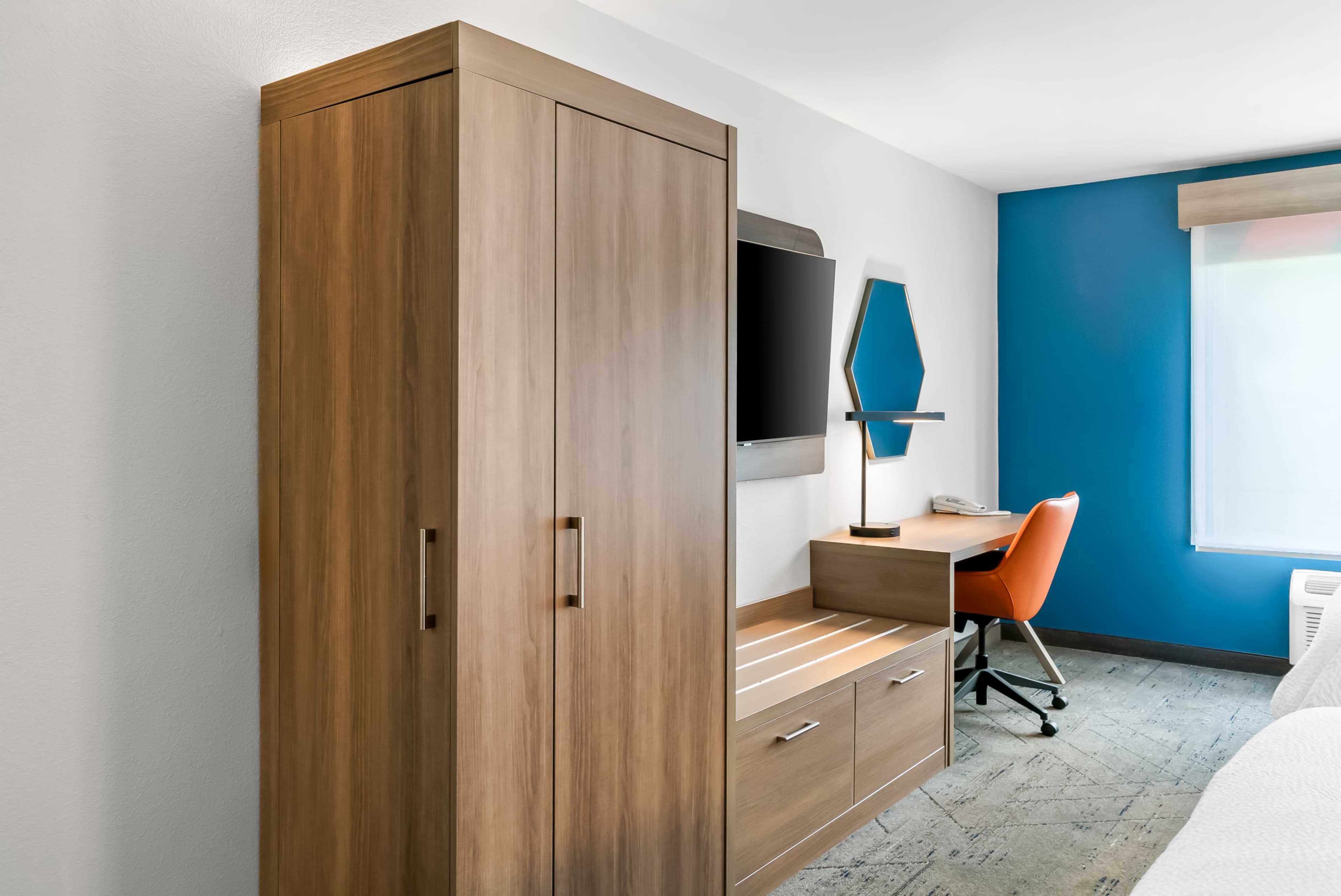 Holiday Inn Express Lapeer — 11