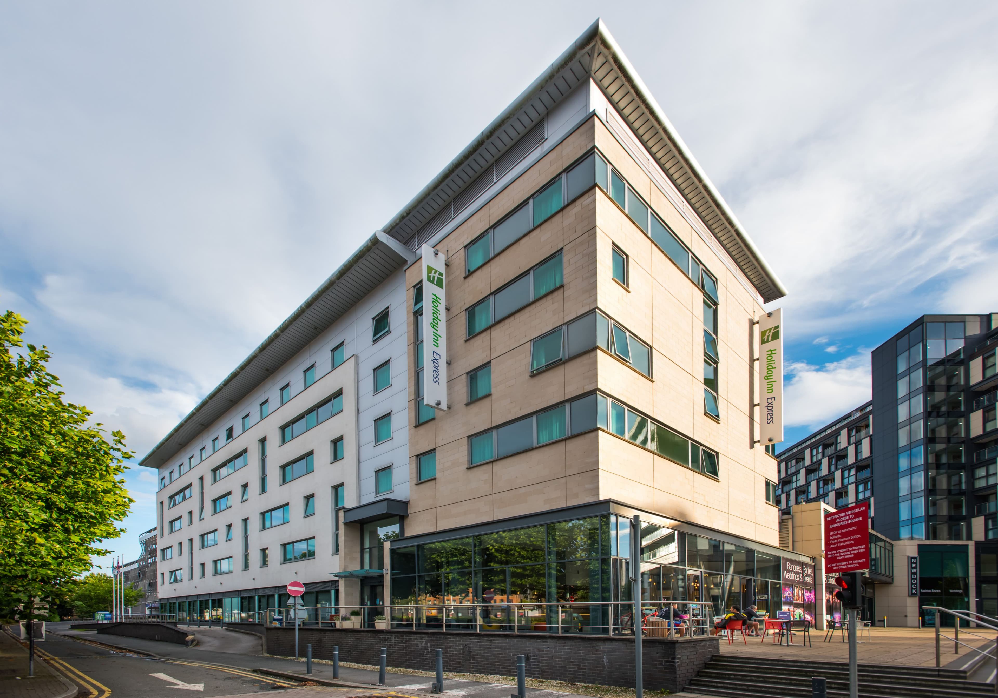 Holiday Inn Express Leeds City Centre - Armouries - Image 1