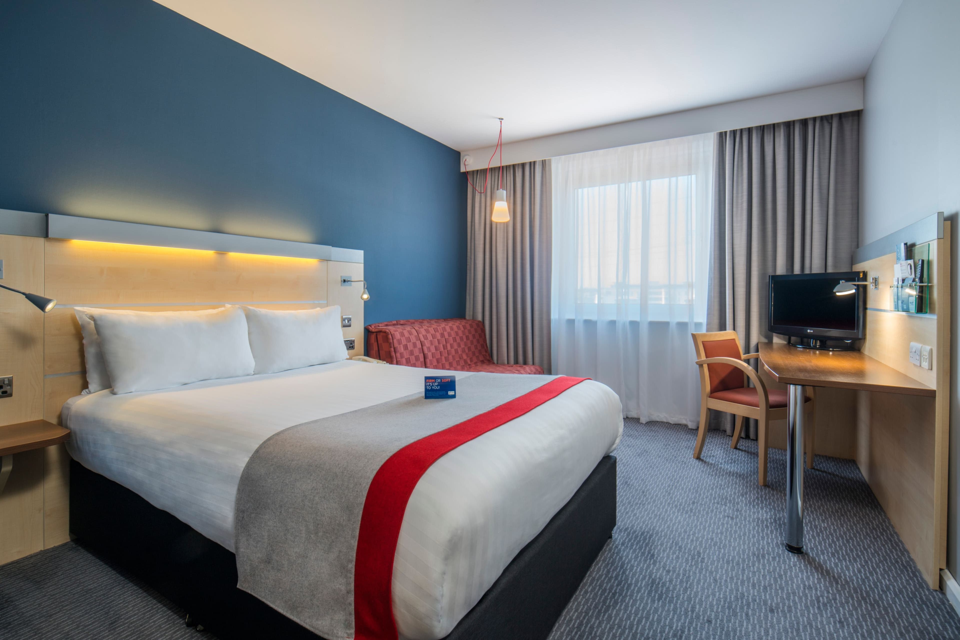 Holiday Inn Express Leicester City - Image 5