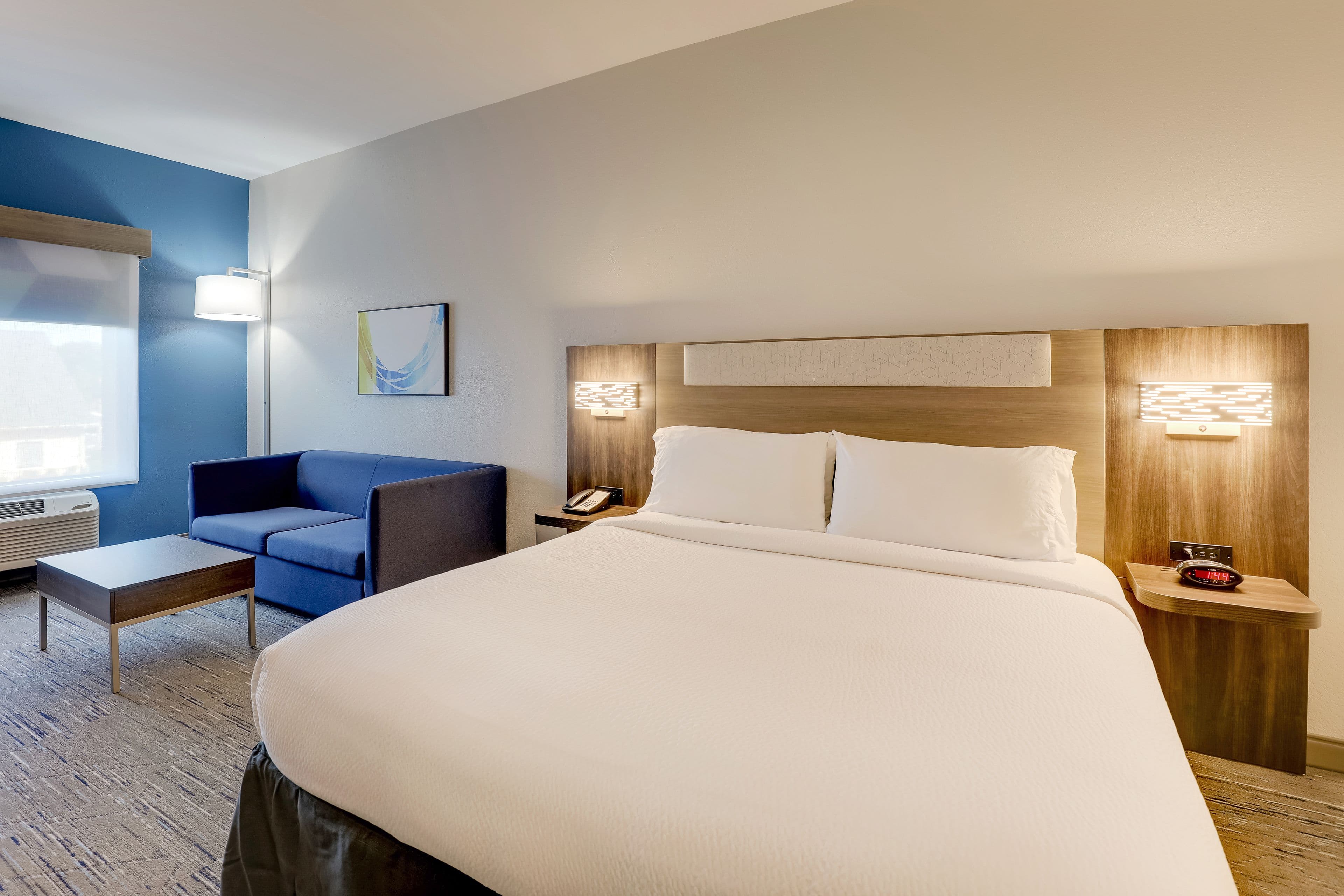Holiday Inn Express Leland - Wilmington Area - Image 2