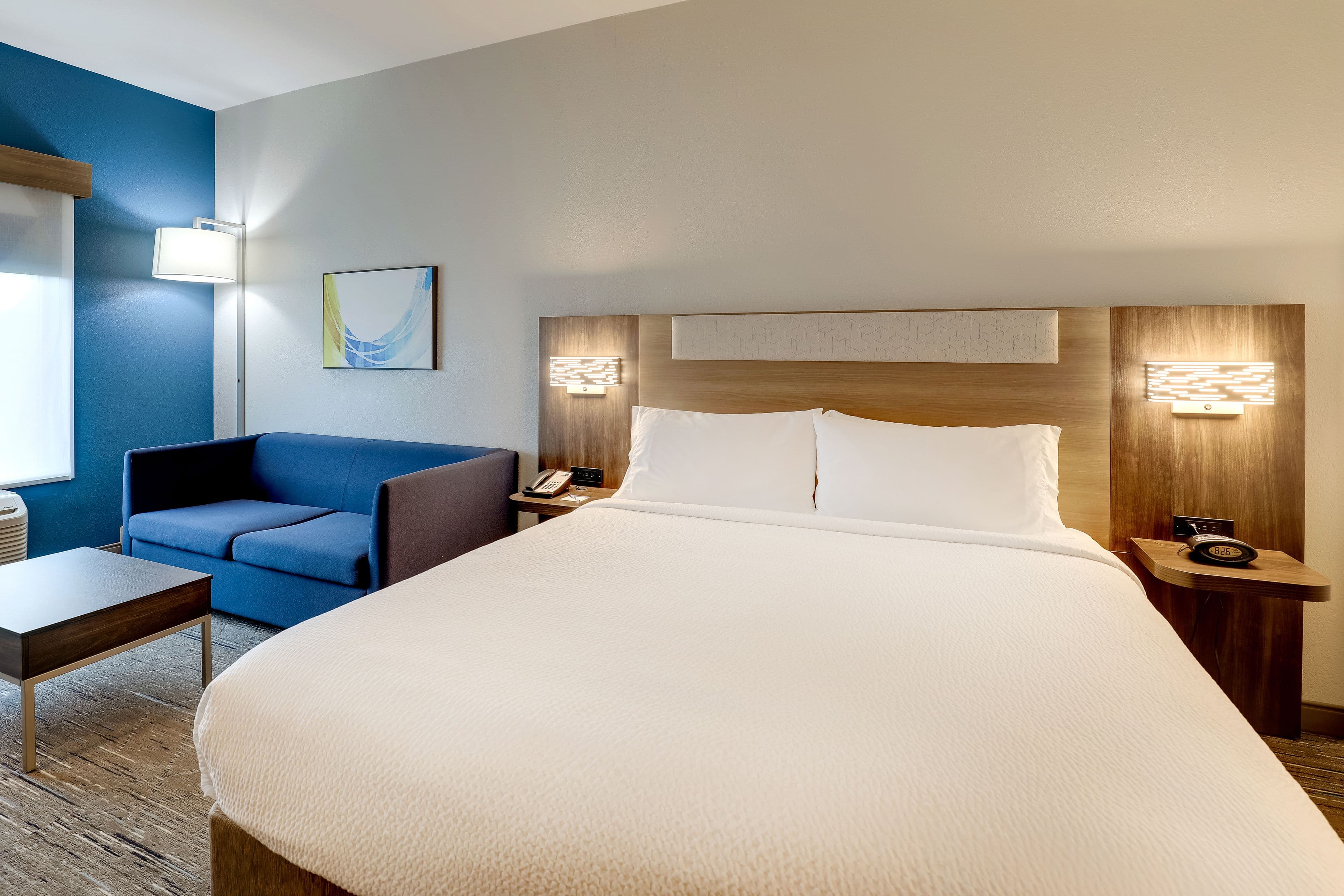 Holiday Inn Express Leland - Wilmington Area - Image 4