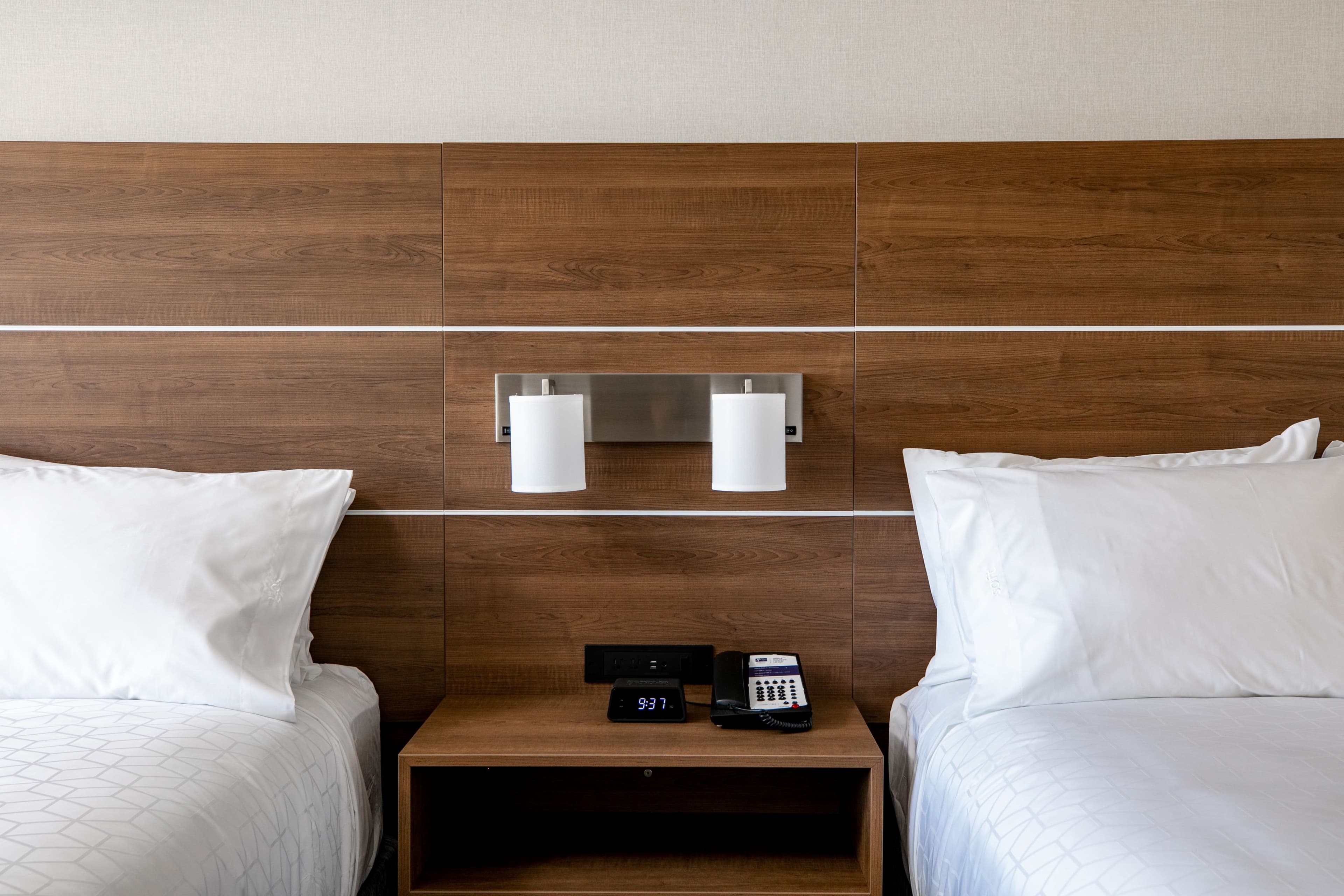 Holiday Inn Express Lethbridge Southeast — 19