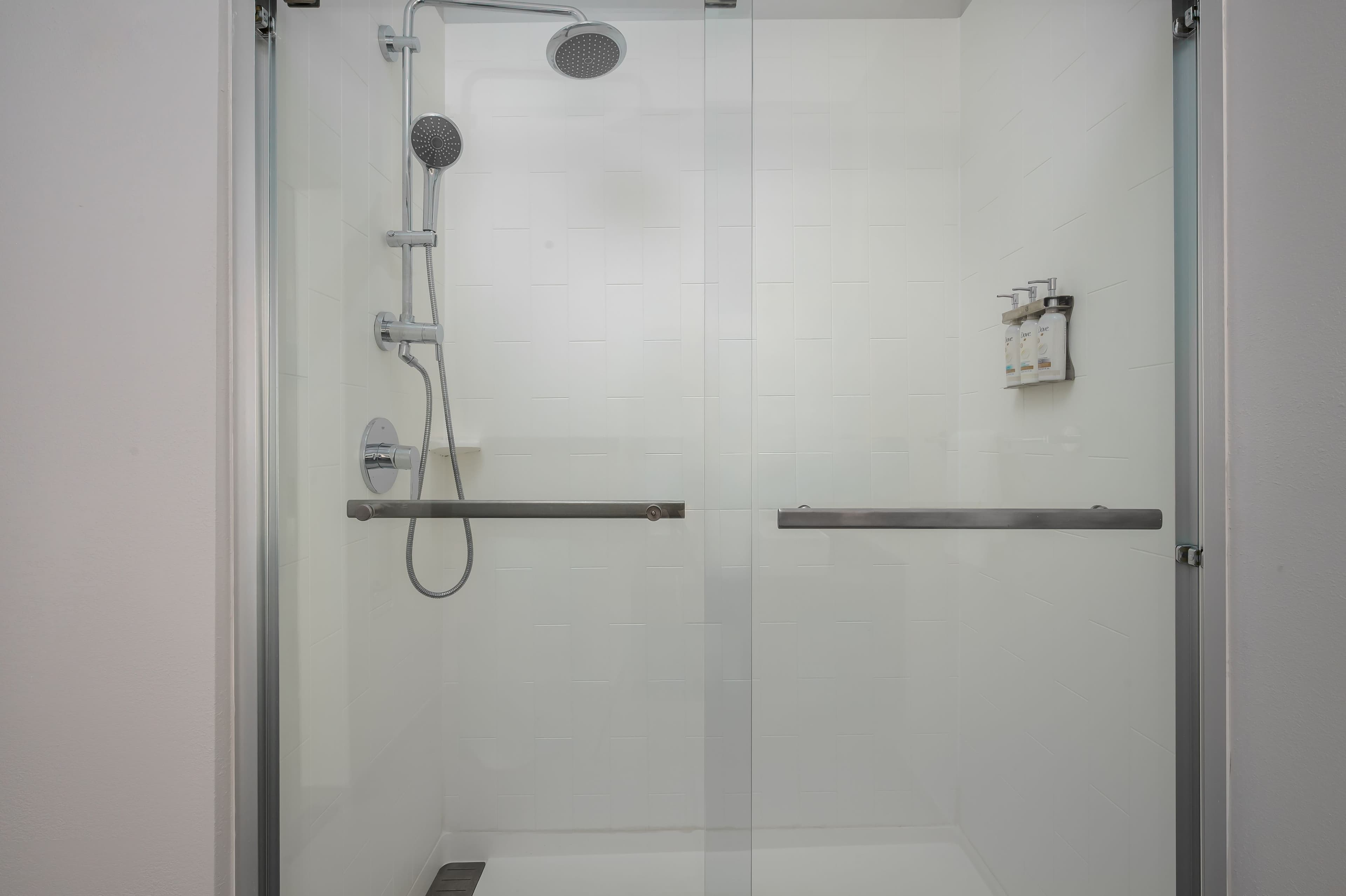 Holiday Inn Express Lexington - Horse Park Area — 3