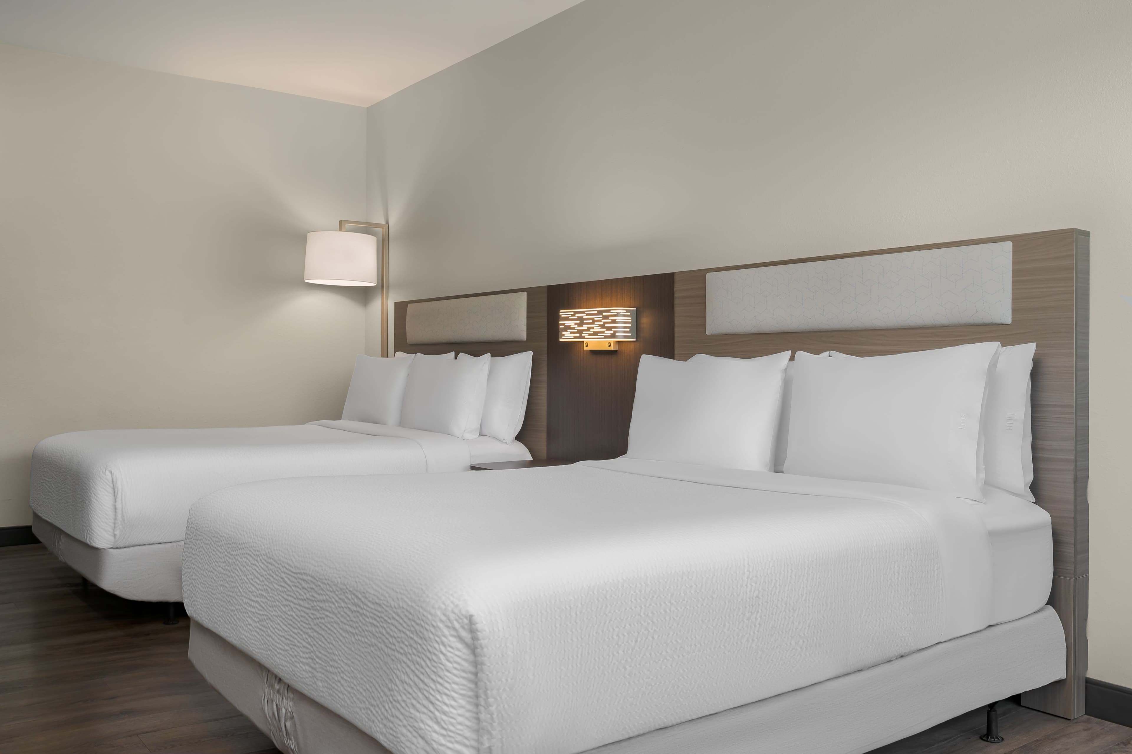 Holiday Inn Express Lexington - Horse Park Area — 17