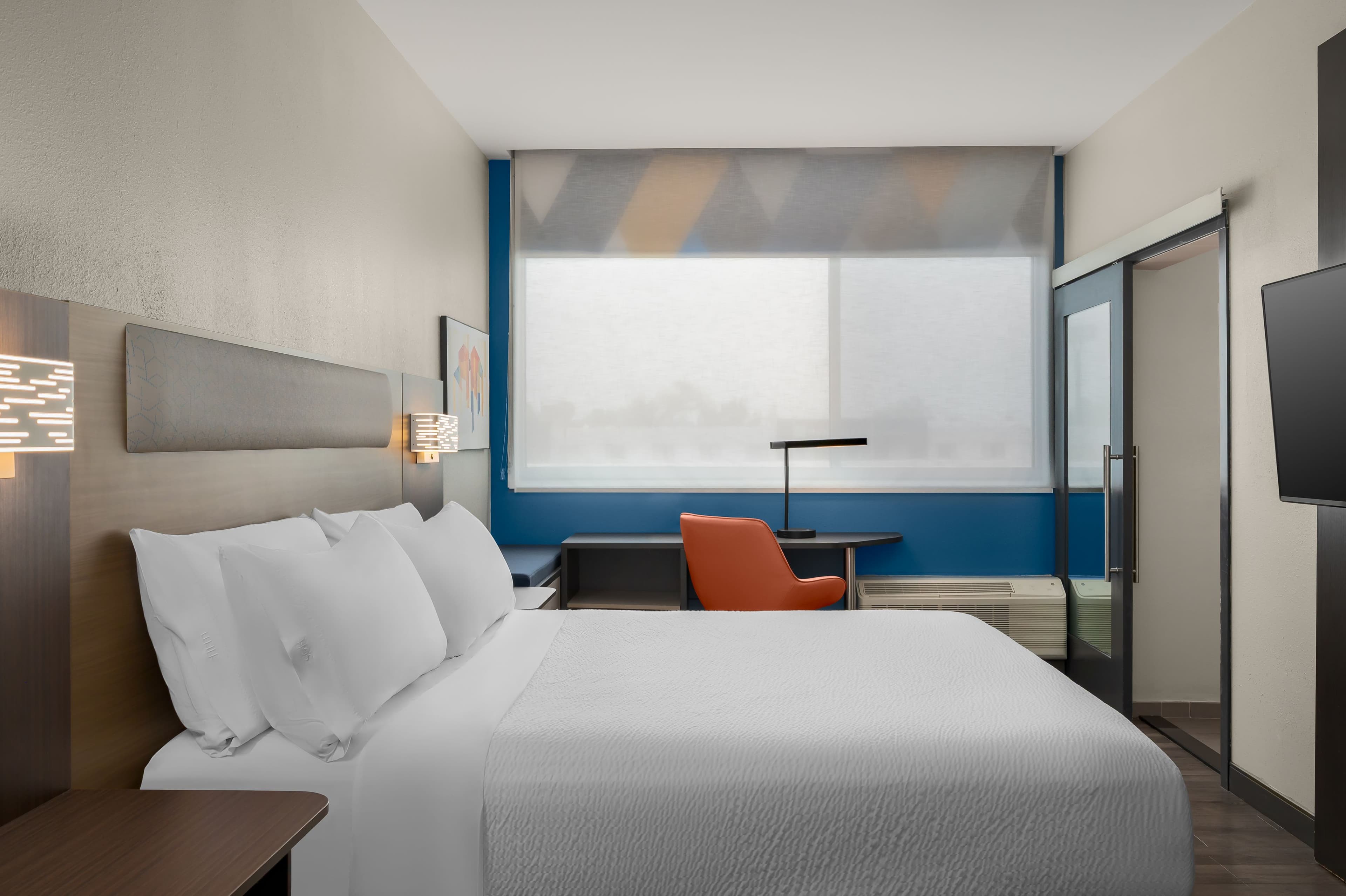 Holiday Inn Express Lexington - Horse Park Area — 4