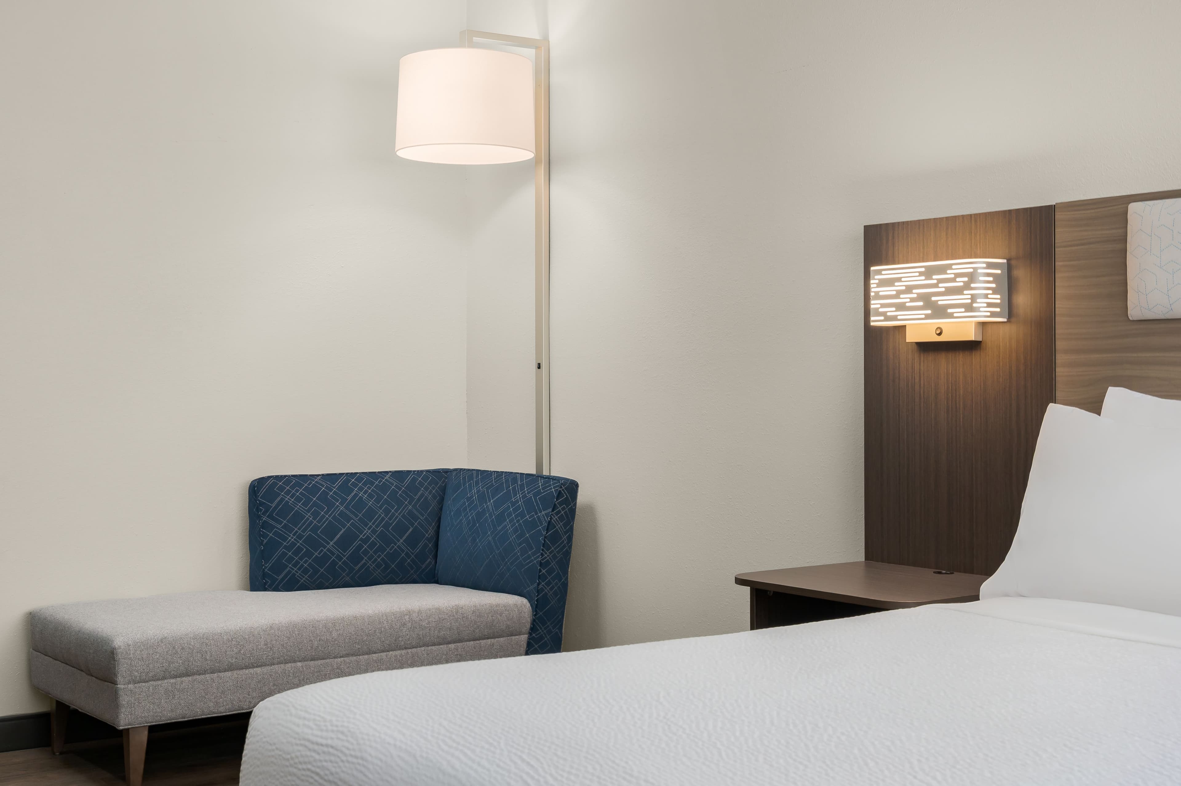 Holiday Inn Express Lexington - Horse Park Area — 5