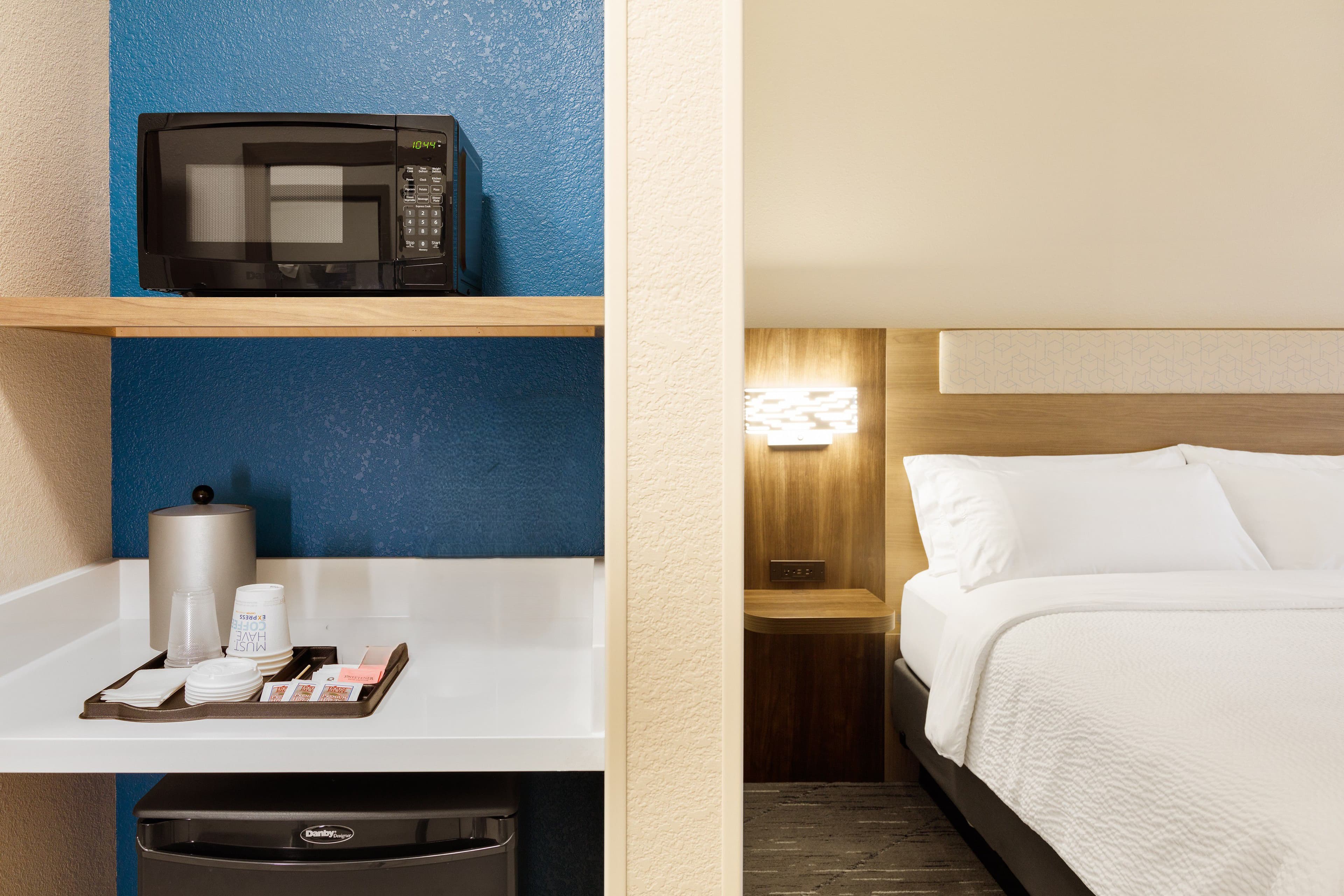 Independent (SPHC) Lexington Expo Hotel — 7