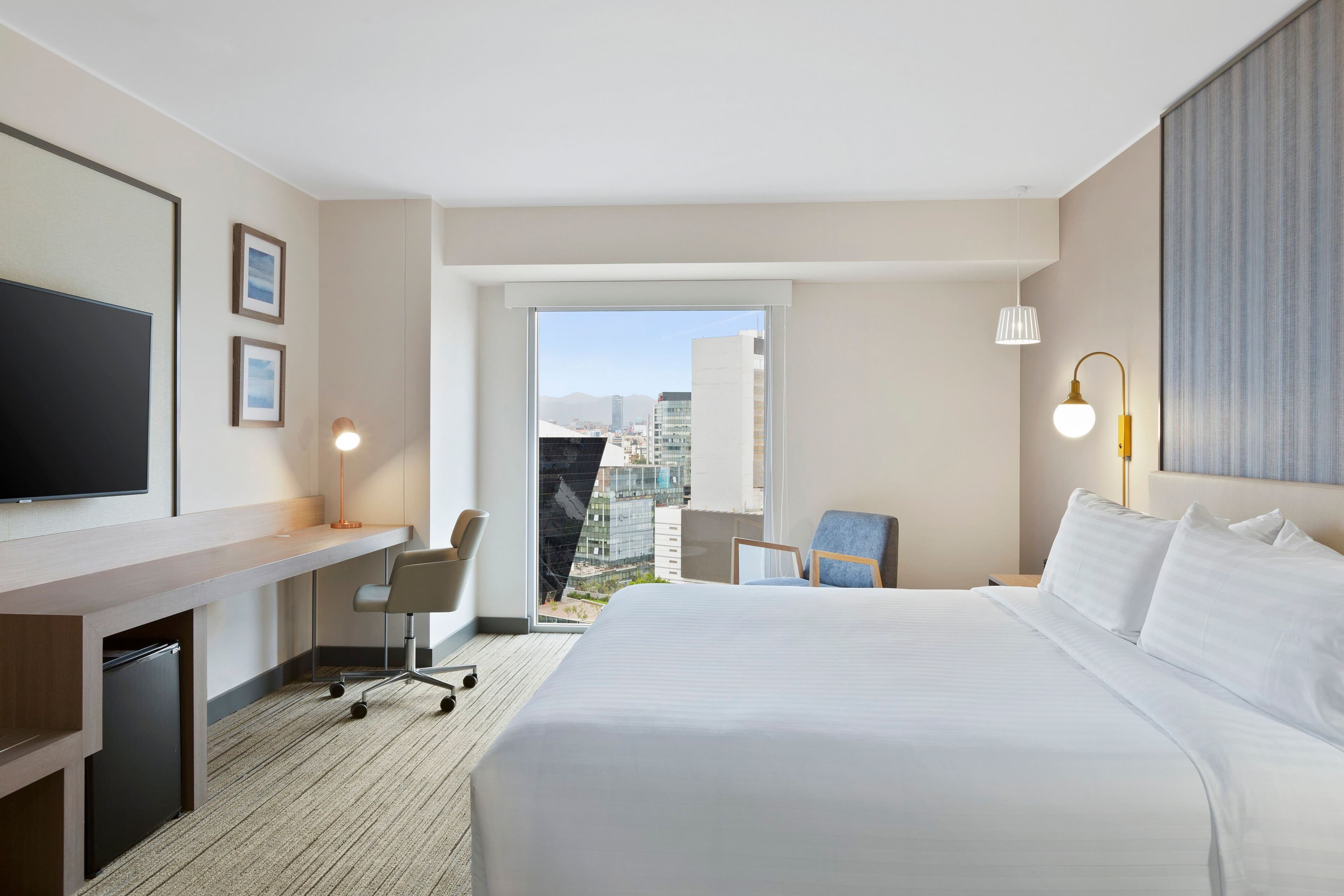 Holiday Inn Express Lima San Isidro - Image 4