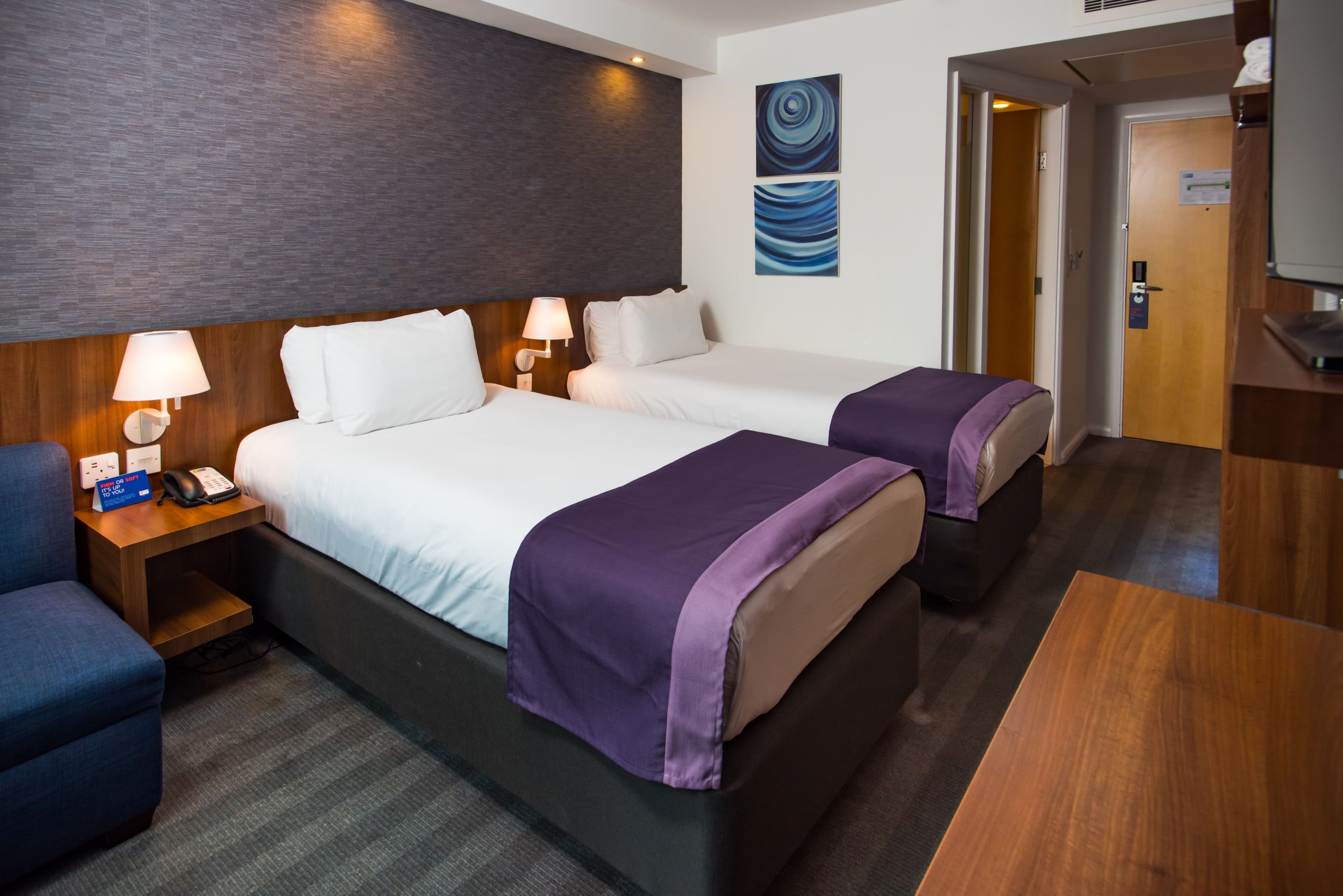 Holiday Inn Express Lincoln City Centre — 22