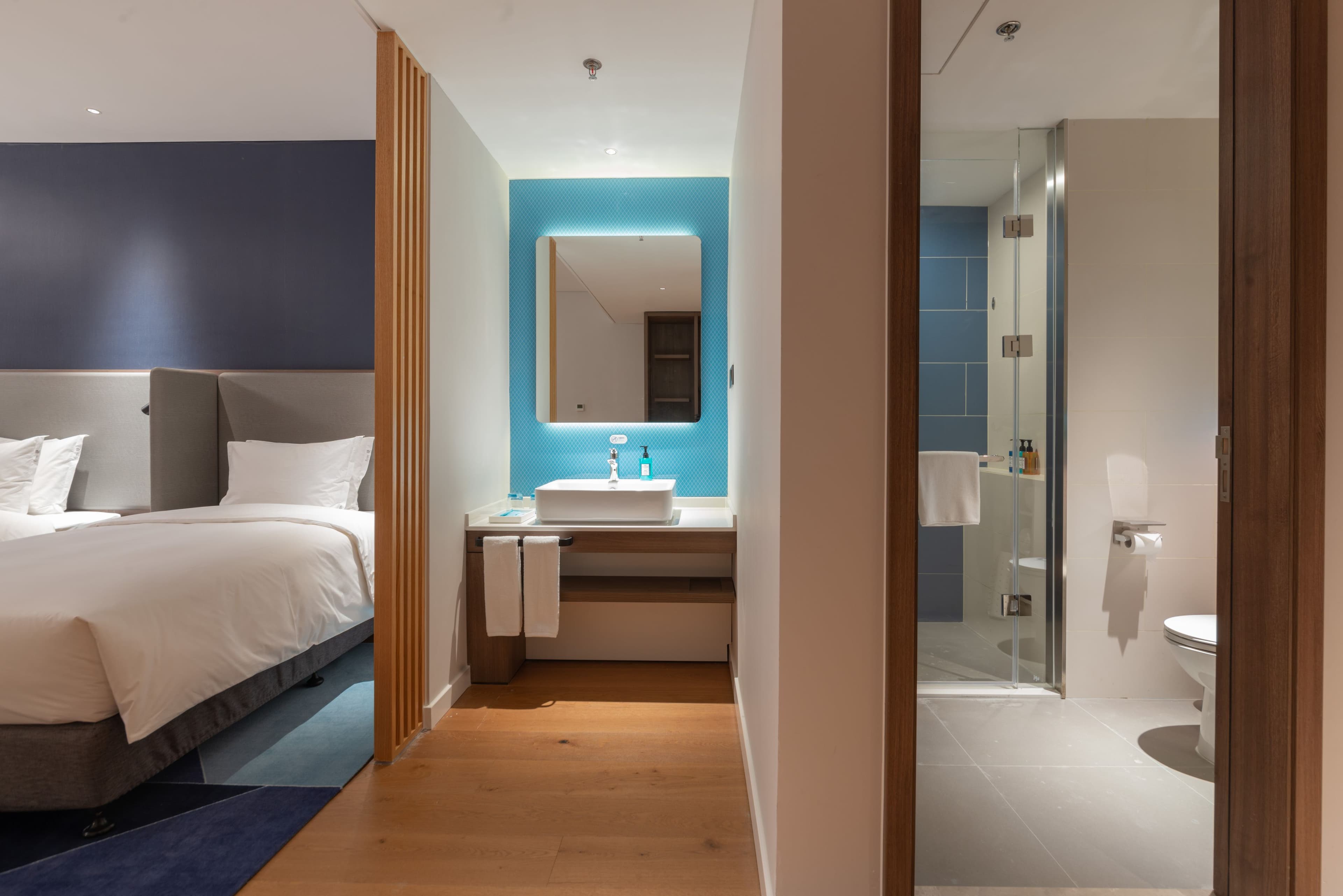 Standard Room - Image 6