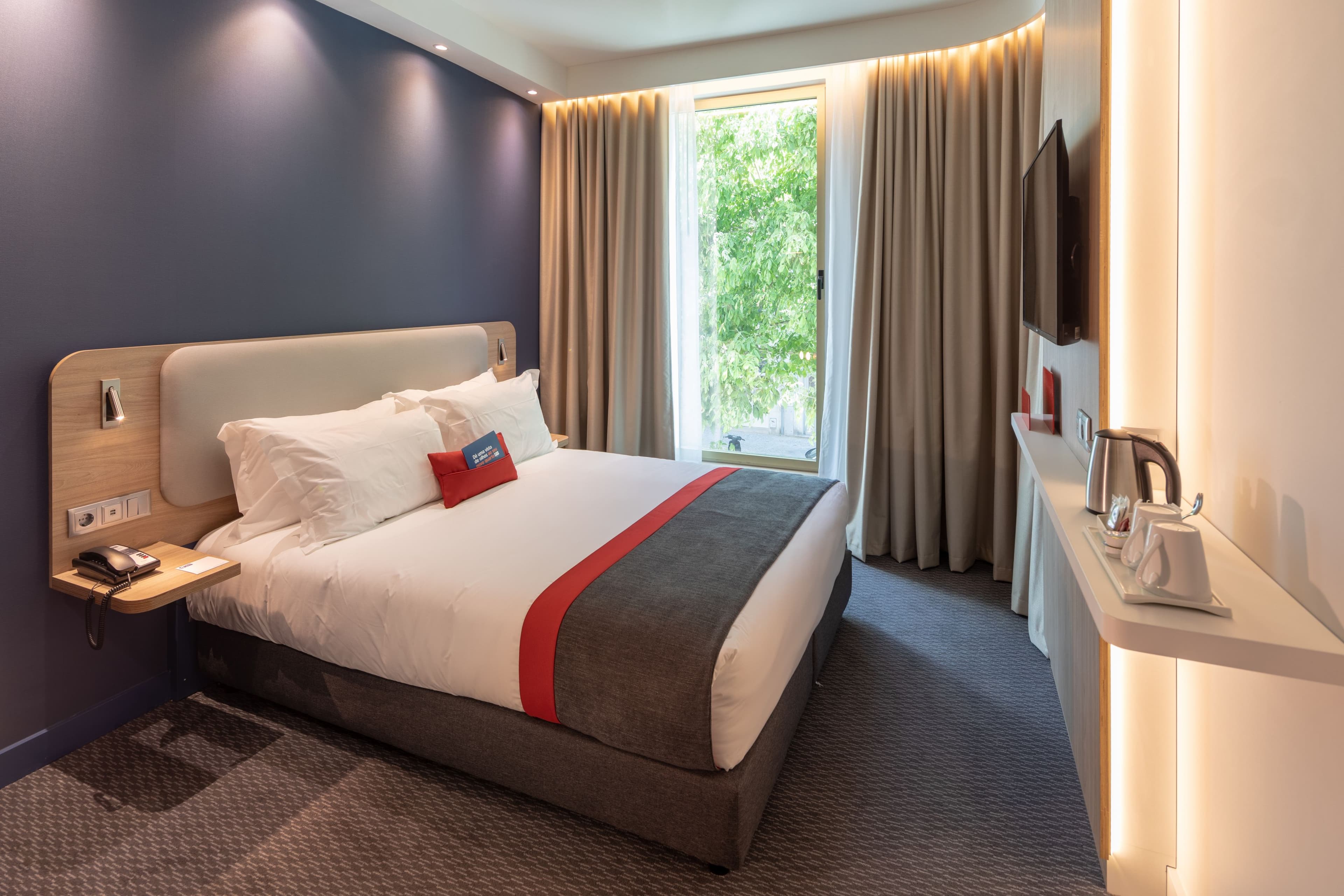 Holiday Inn Express Lisbon - Plaza Saldanha - Image 4