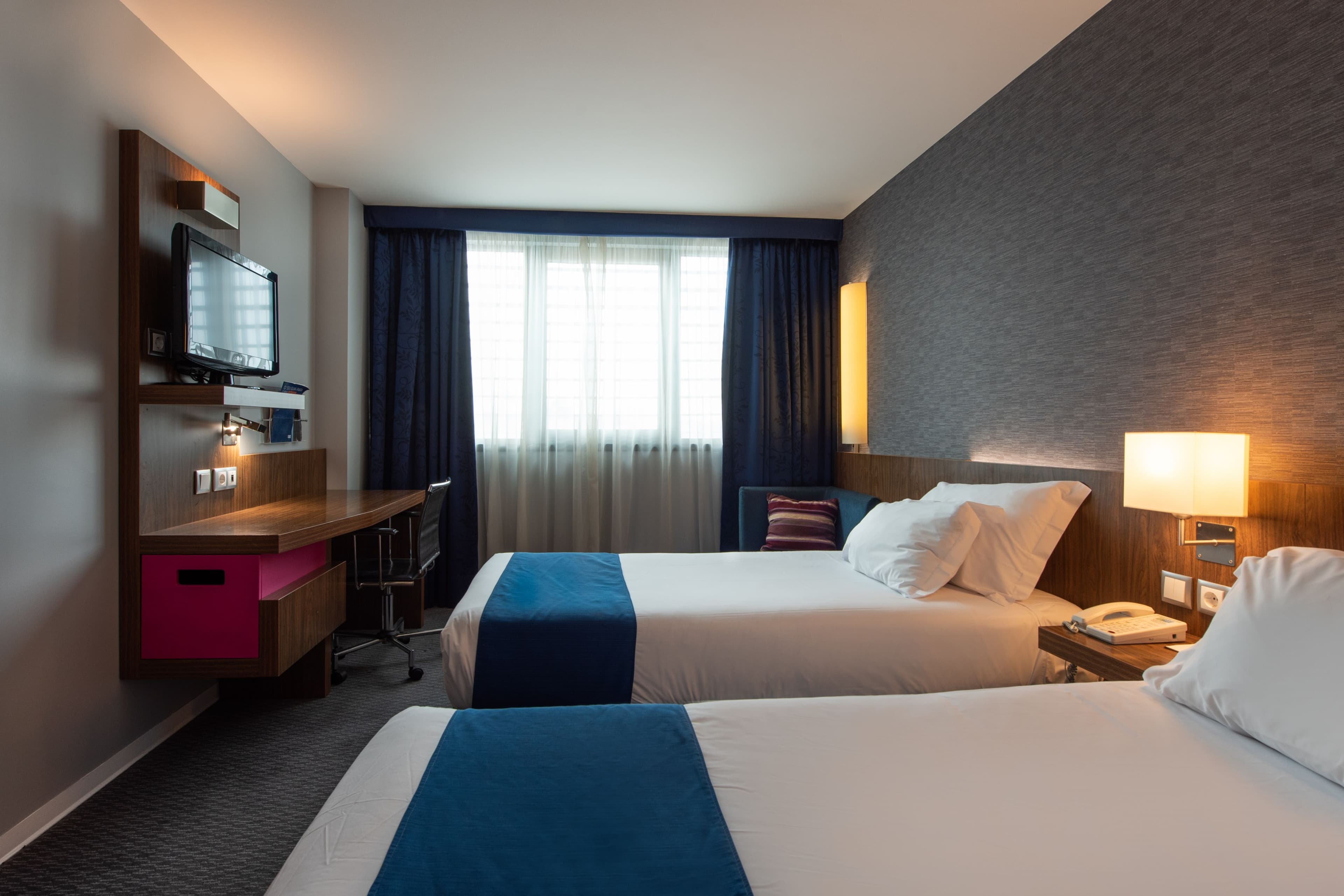 Holiday Inn Express Lisbon Airport — 13