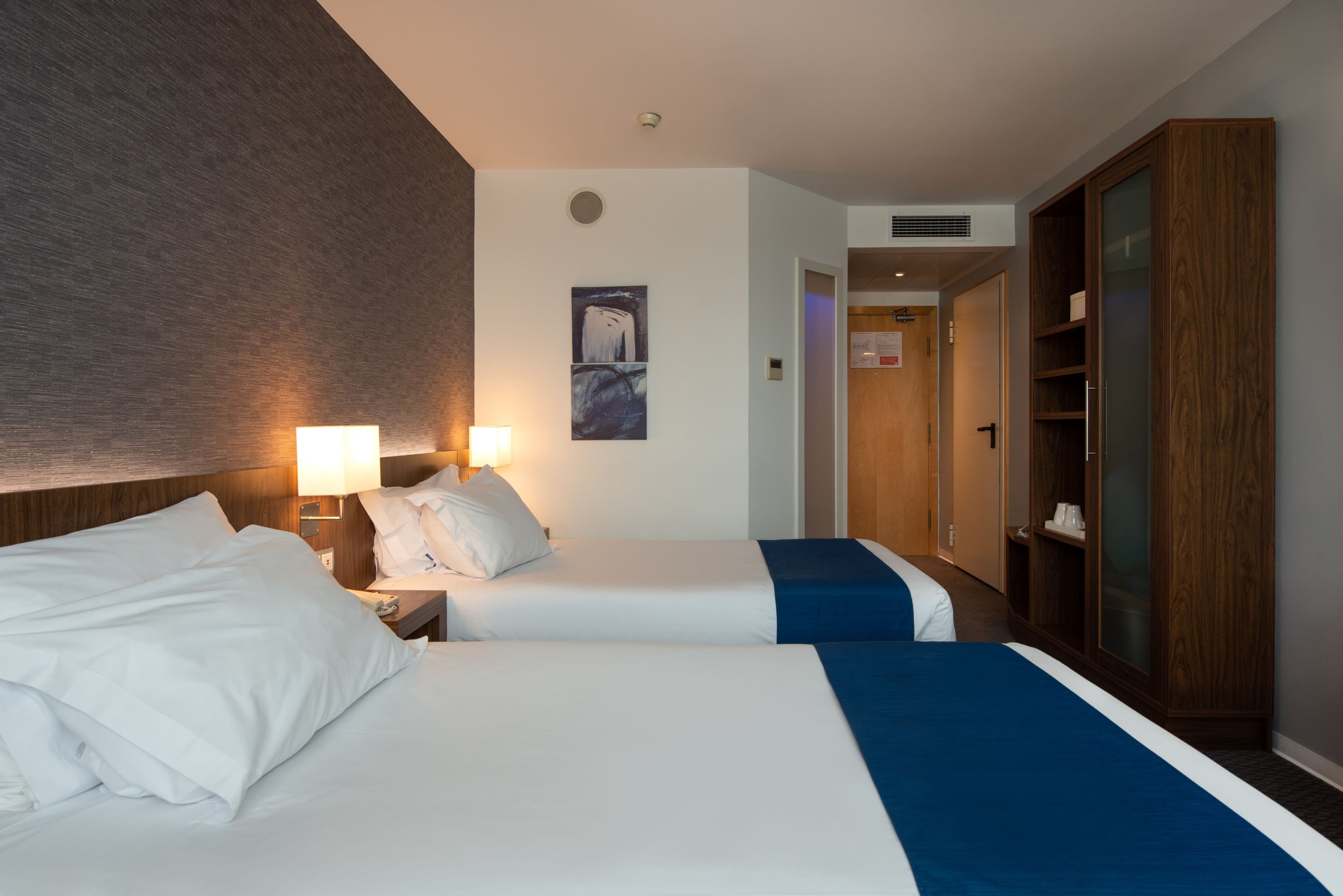 Holiday Inn Express Lisbon Airport — 19