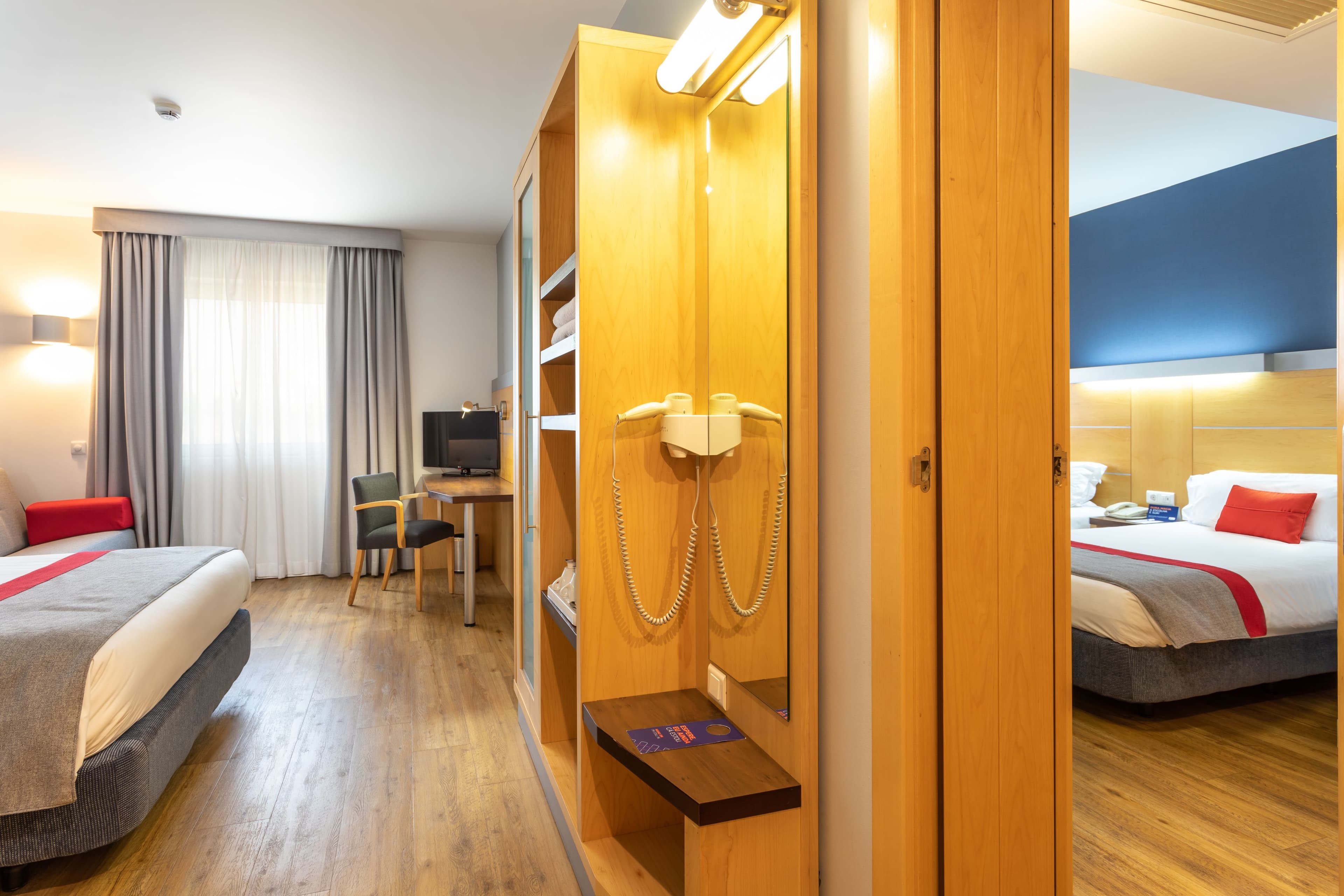 Holiday Inn Express Lisbon - Oeiras - Image 4