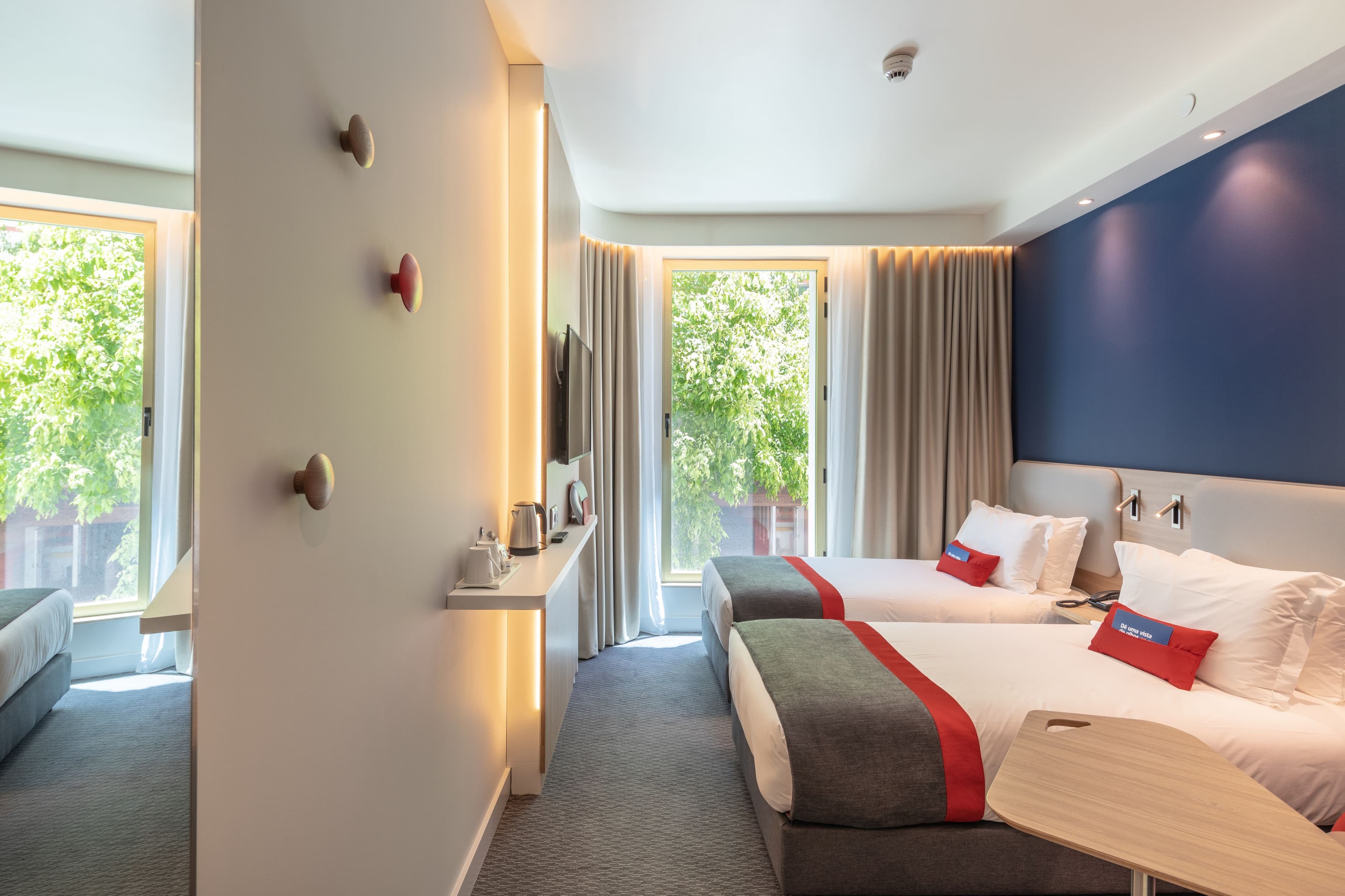 Holiday Inn Express Lisbon - Plaza Saldanha — 55