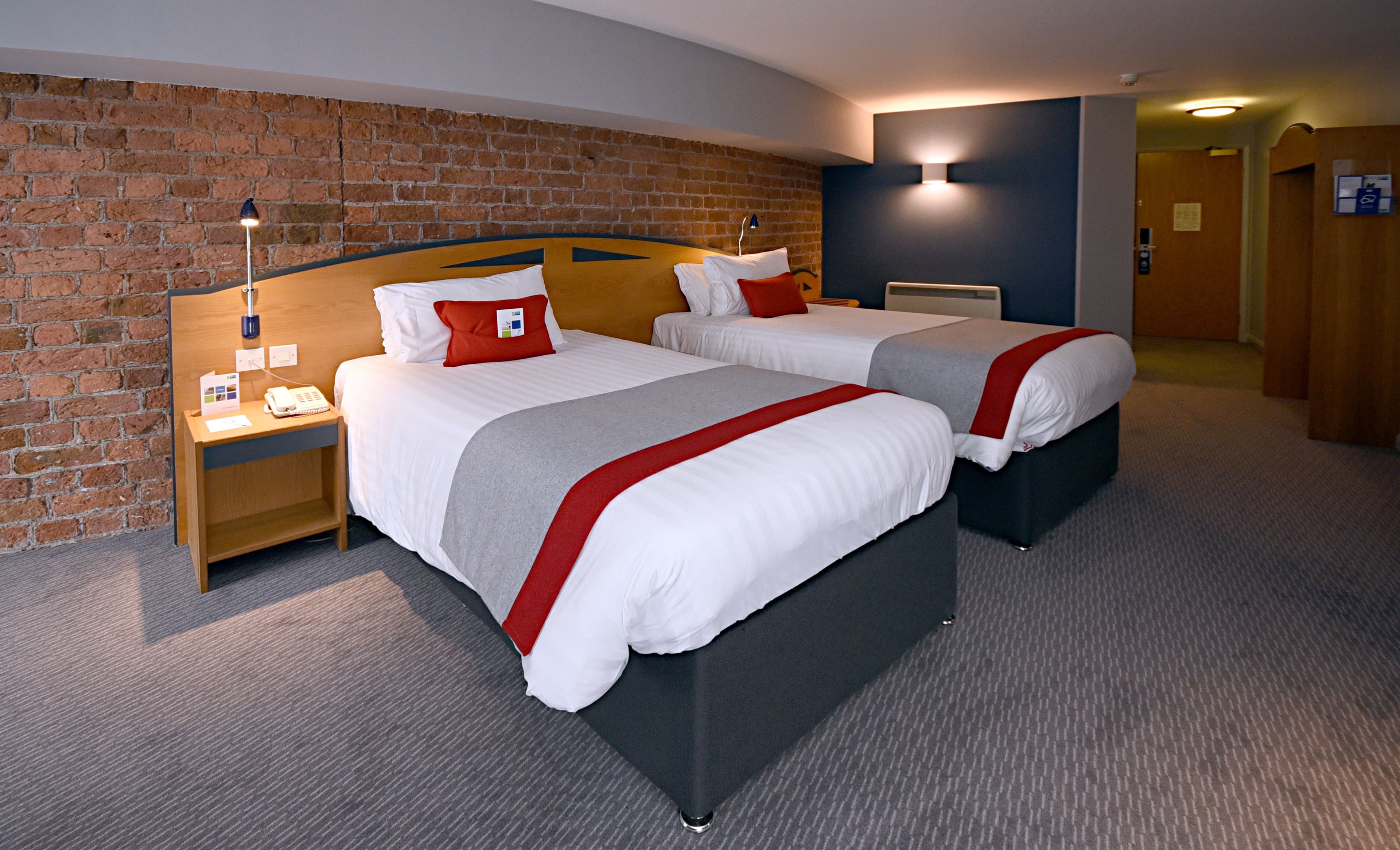 Holiday Inn Express Liverpool - Royal Albert Dock — 24