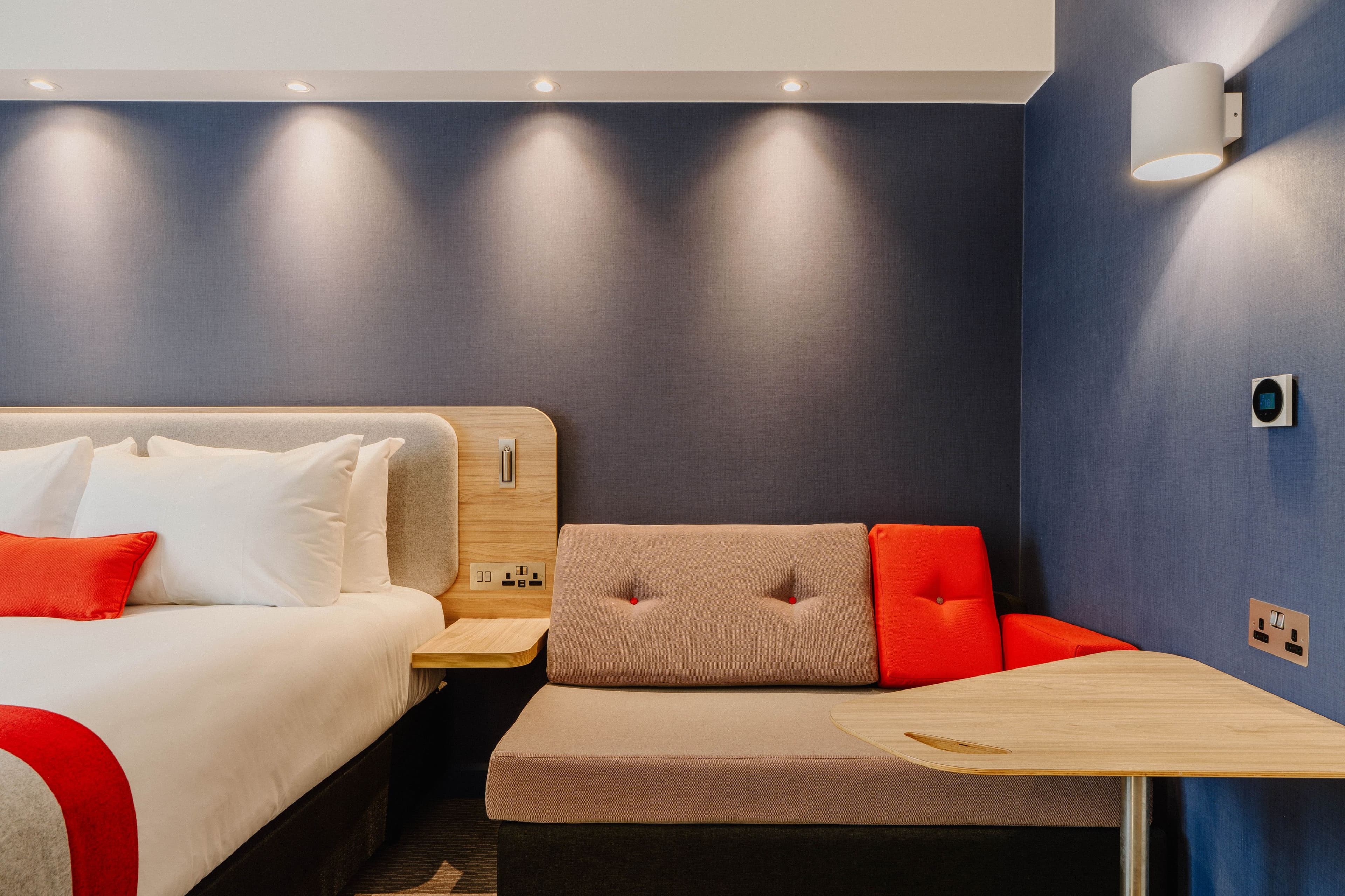 Holiday Inn Express Liverpool - Central — 24