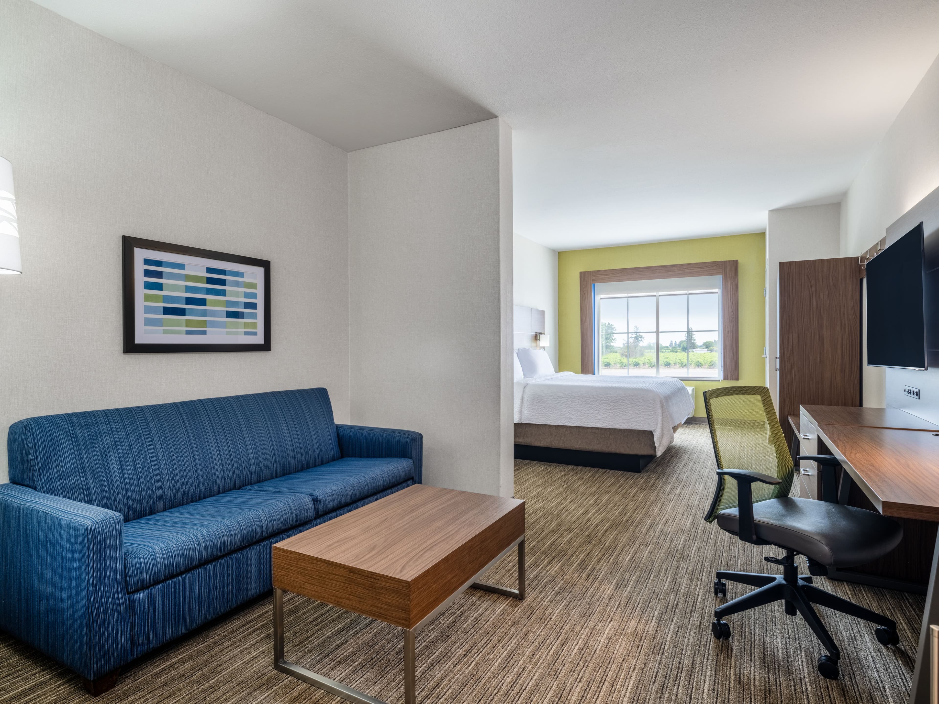 Holiday Inn Express Lodi - Image 2