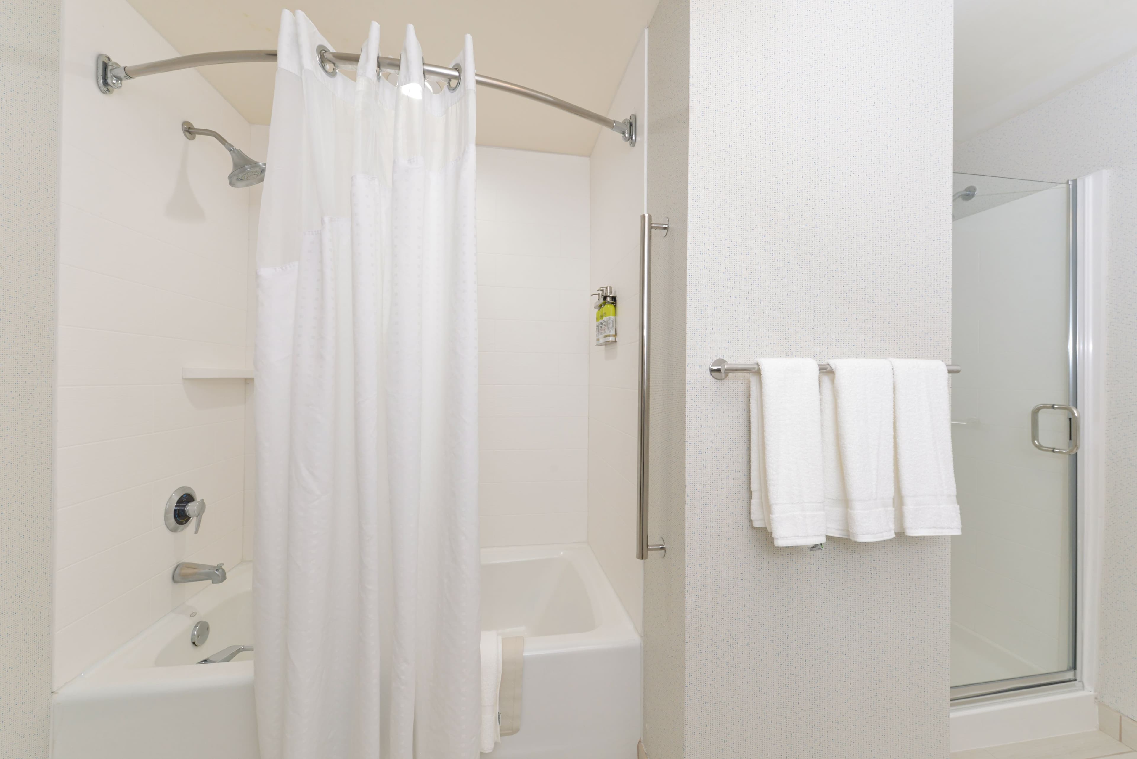 Holiday Inn Express Lodi — 23
