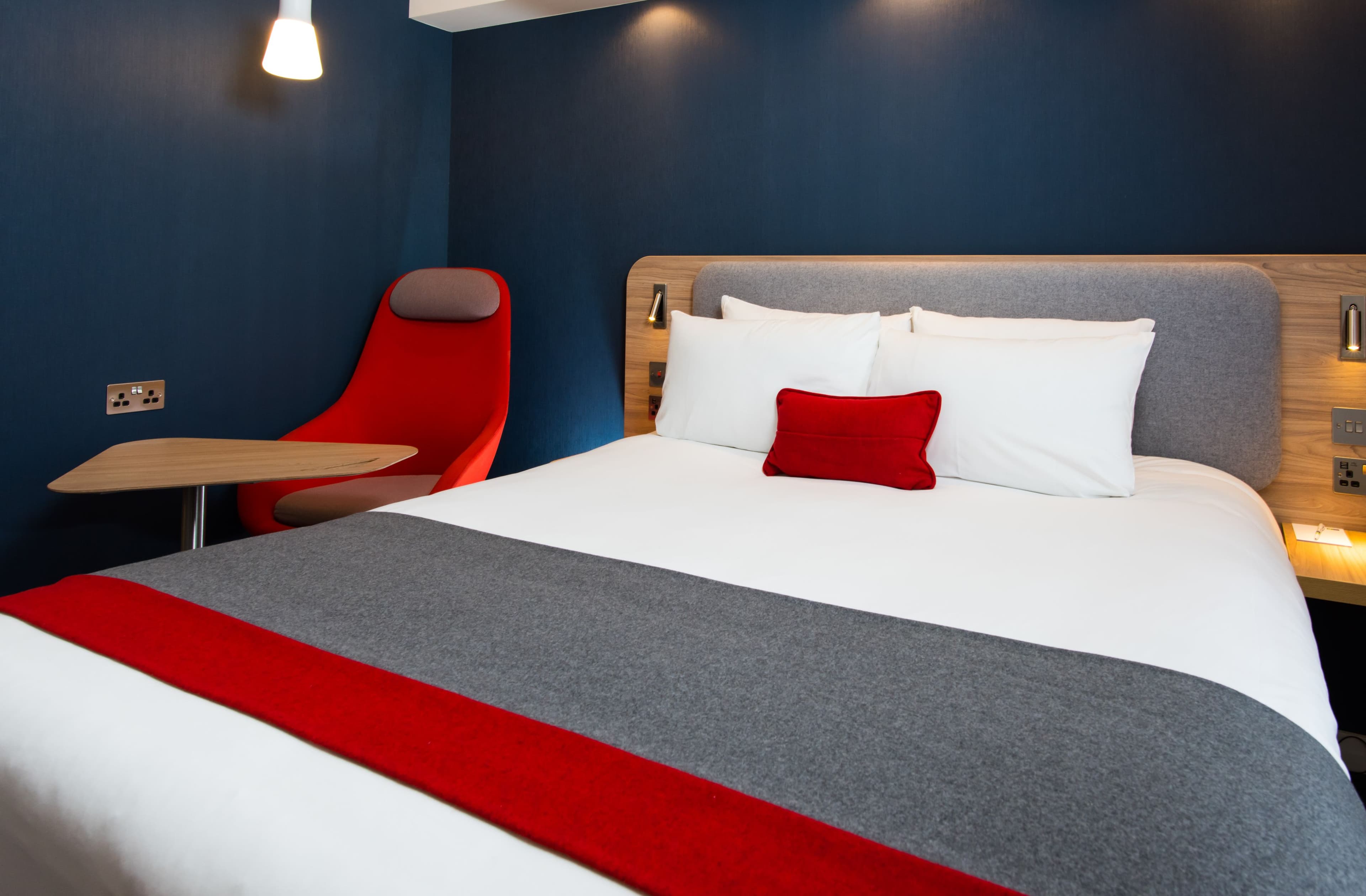 Holiday Inn Express London - Hammersmith — 10