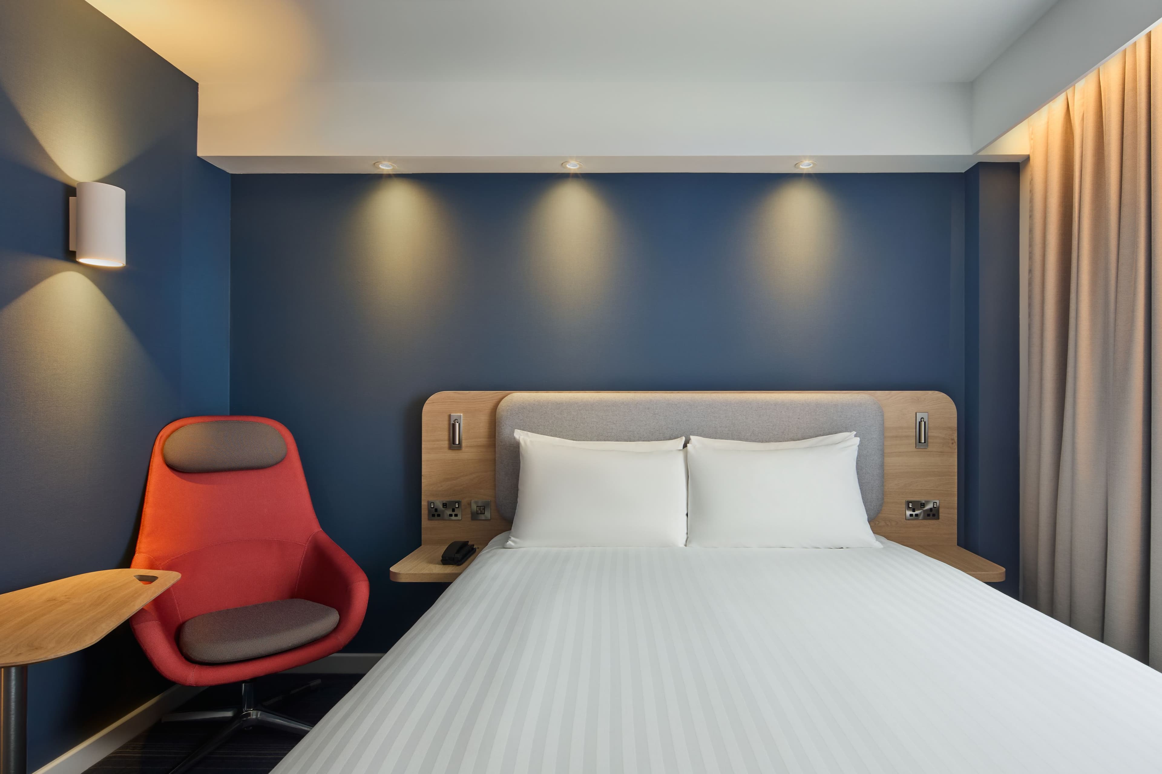 Holiday Inn Express London - Limehouse — 9