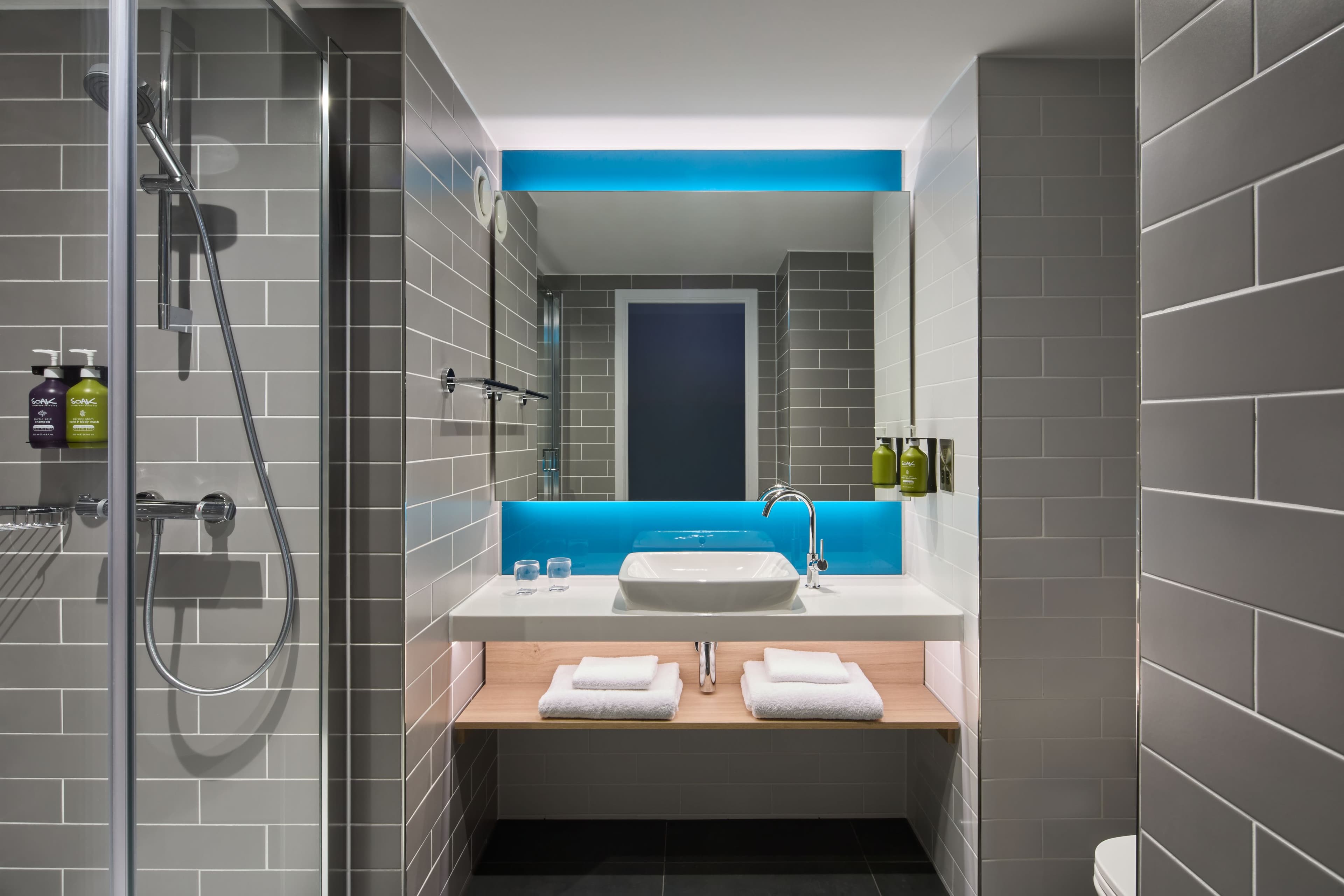 Holiday Inn Express London - Limehouse — 8