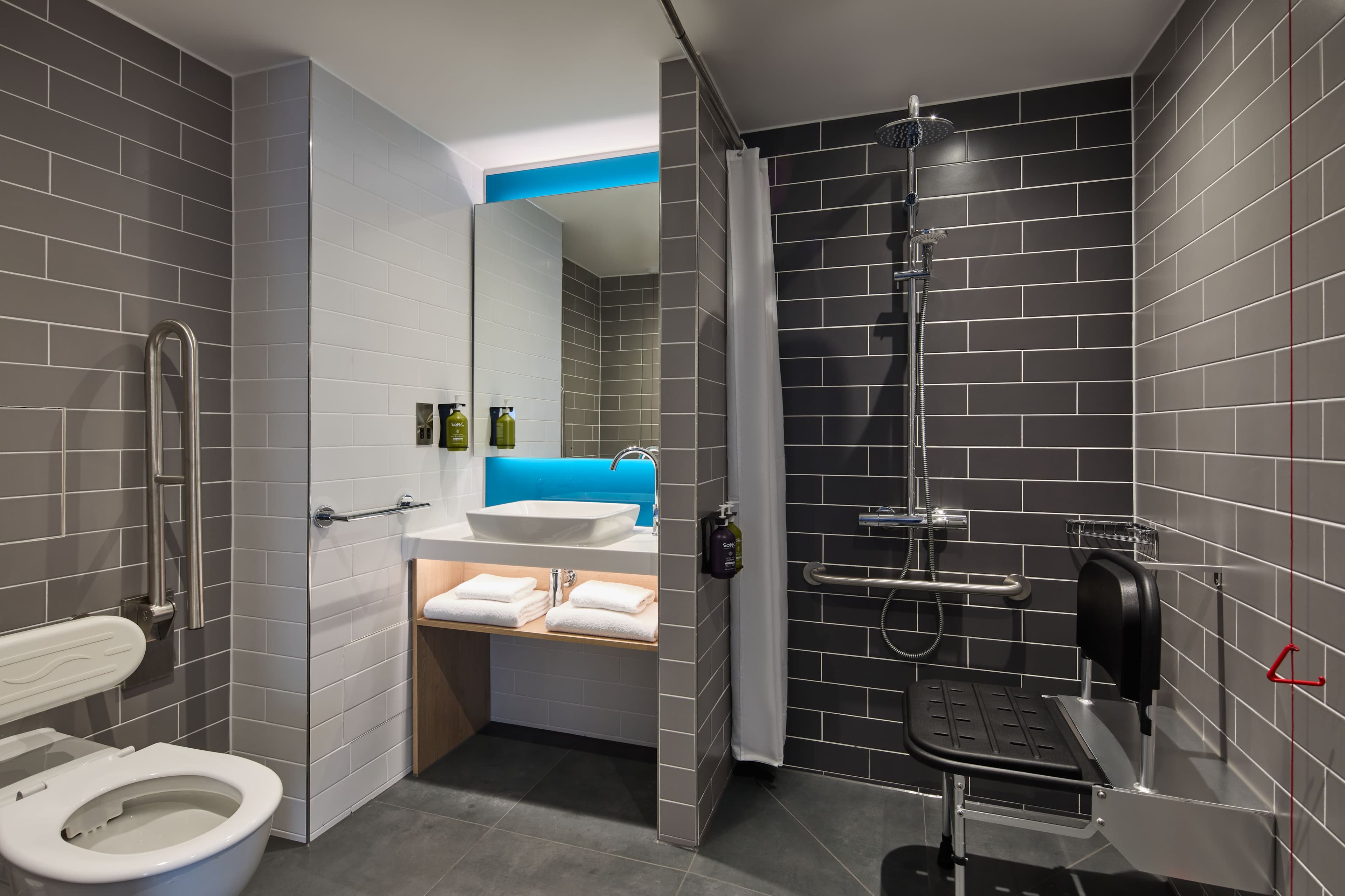 Holiday Inn Express London - Limehouse — 15