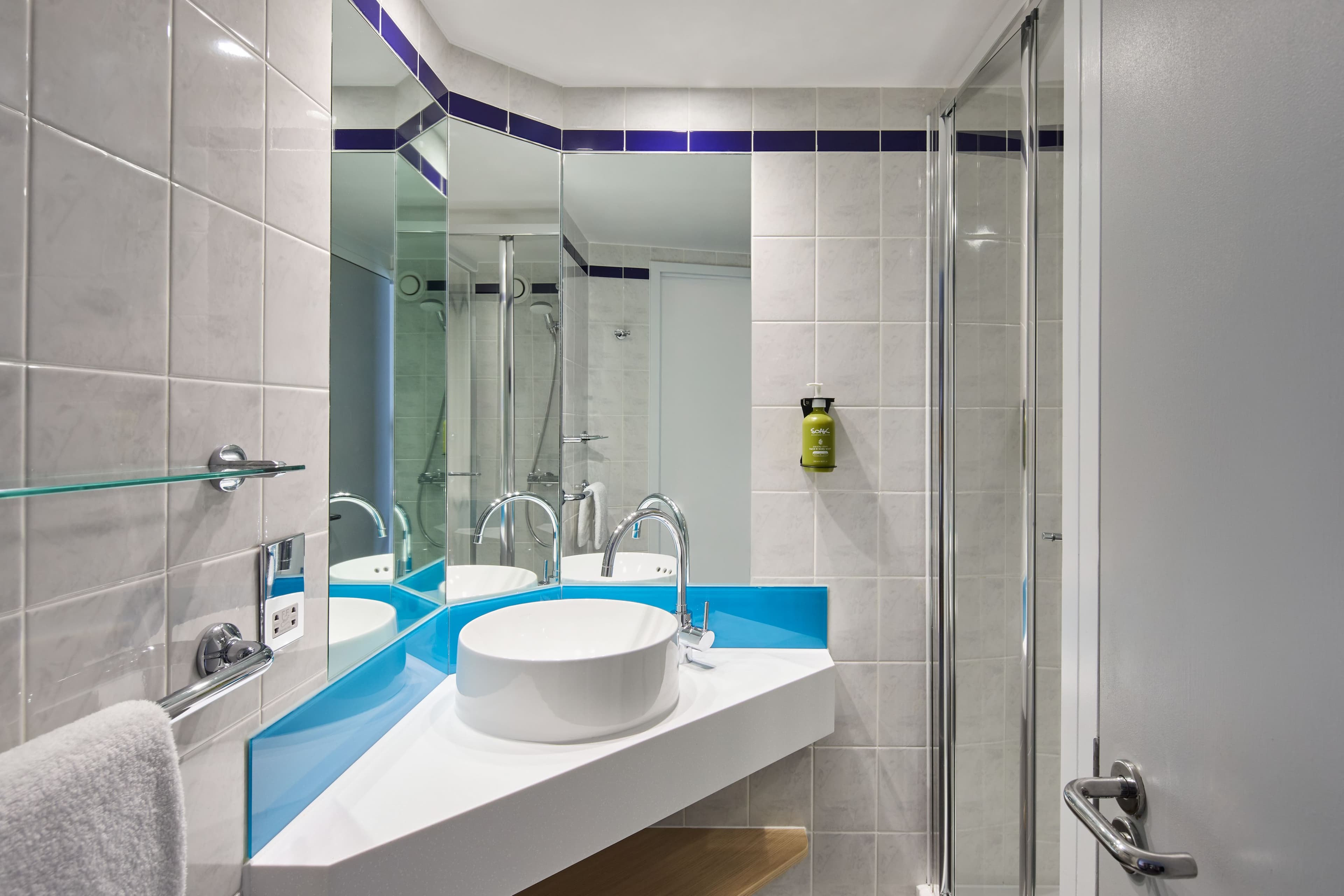 Holiday Inn Express London - Limehouse - Image 4