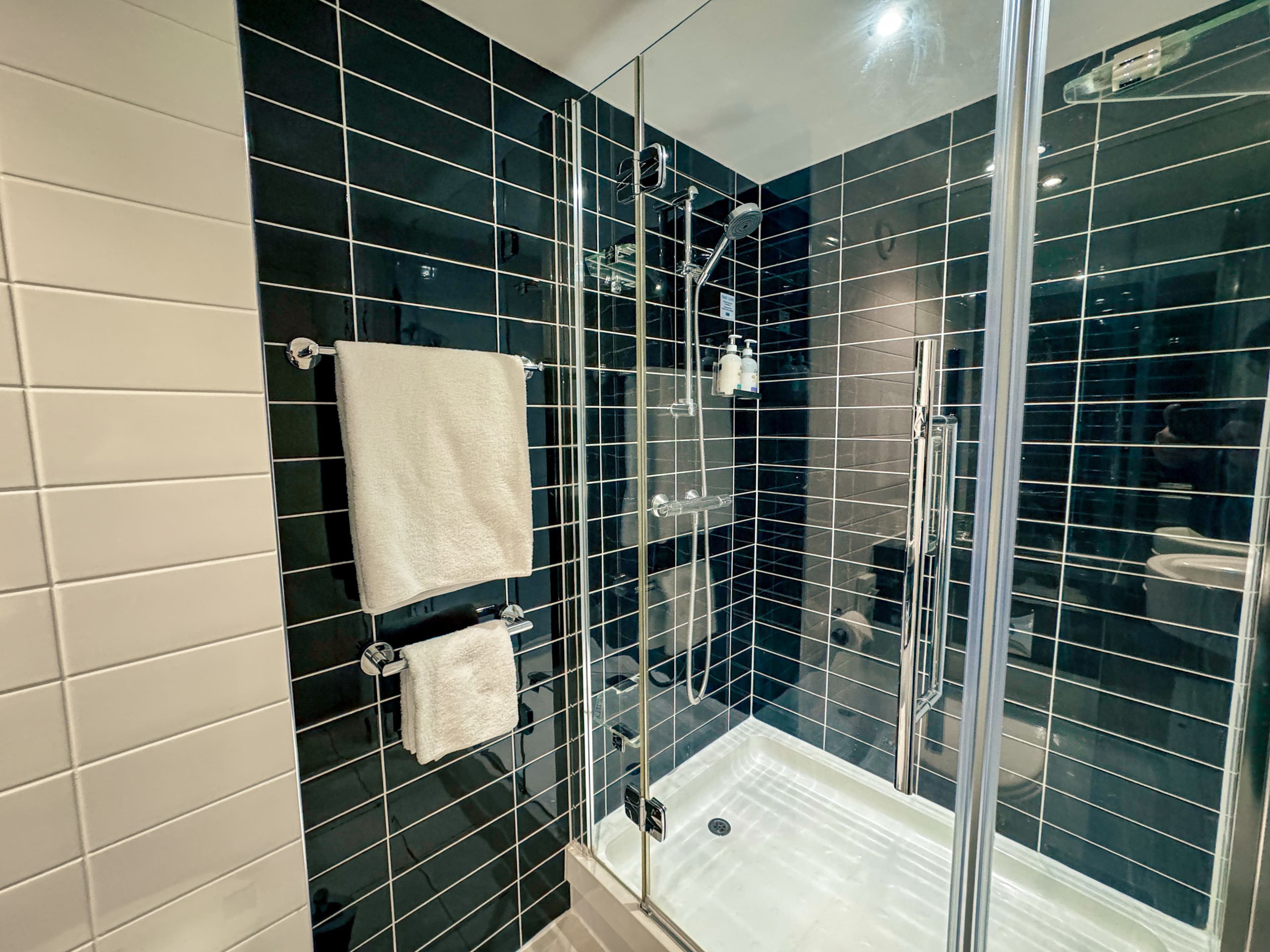 Holiday Inn Express London - Stratford — 5