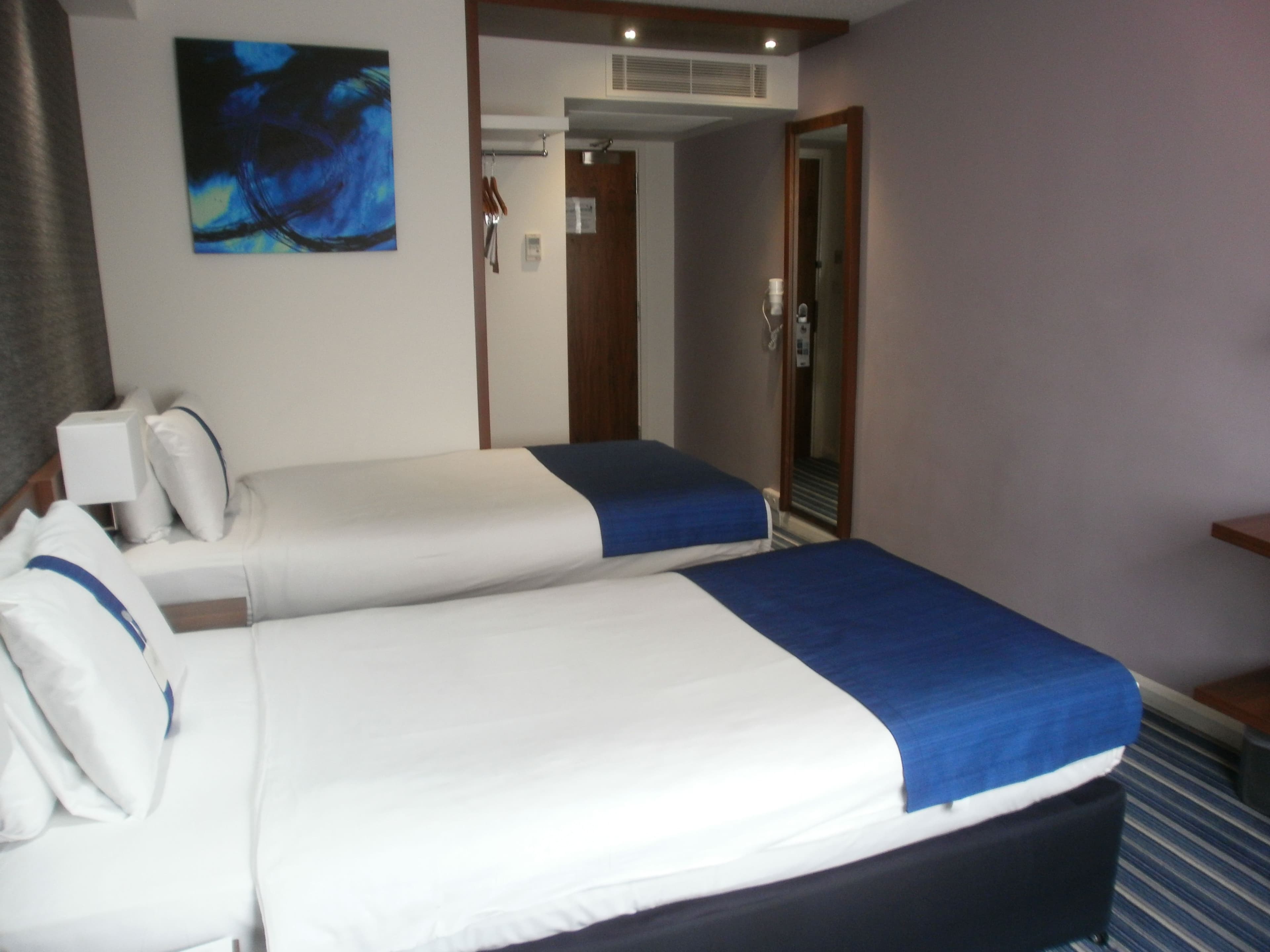 Holiday Inn Express London - City — 6