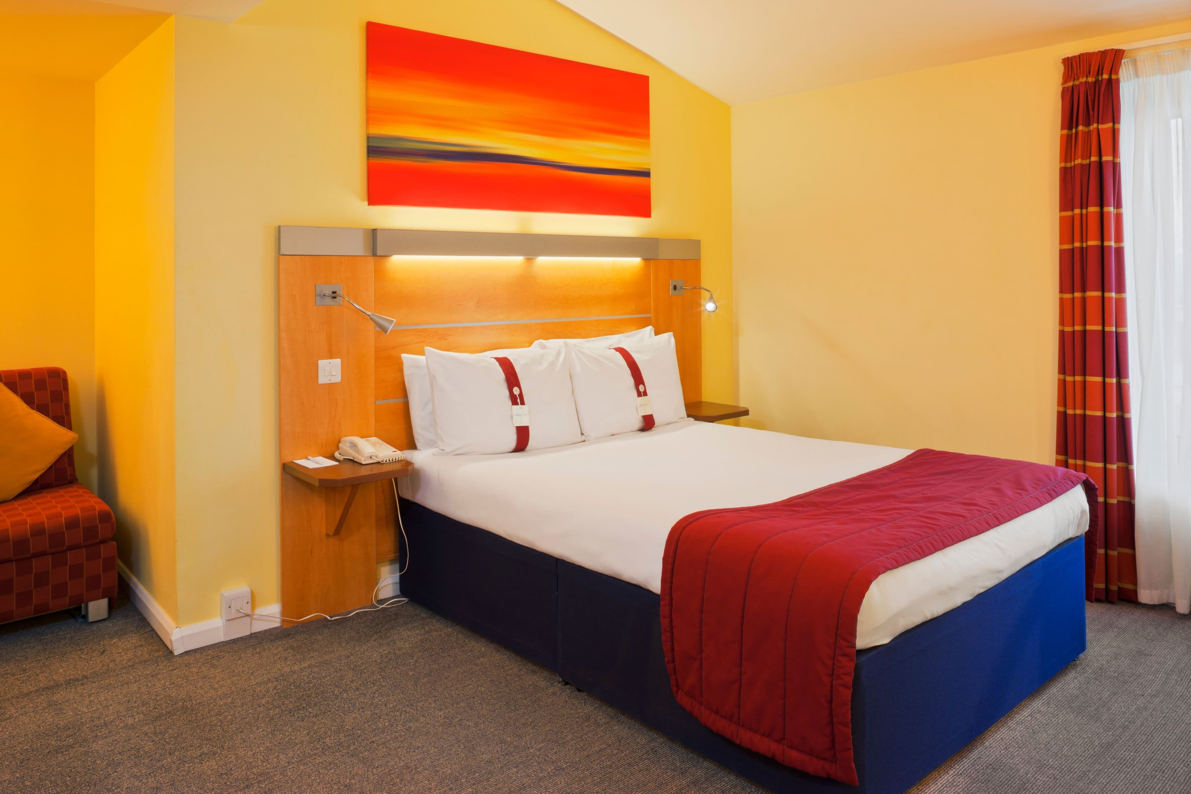 Holiday Inn Express London - Swiss Cottage - Image 4