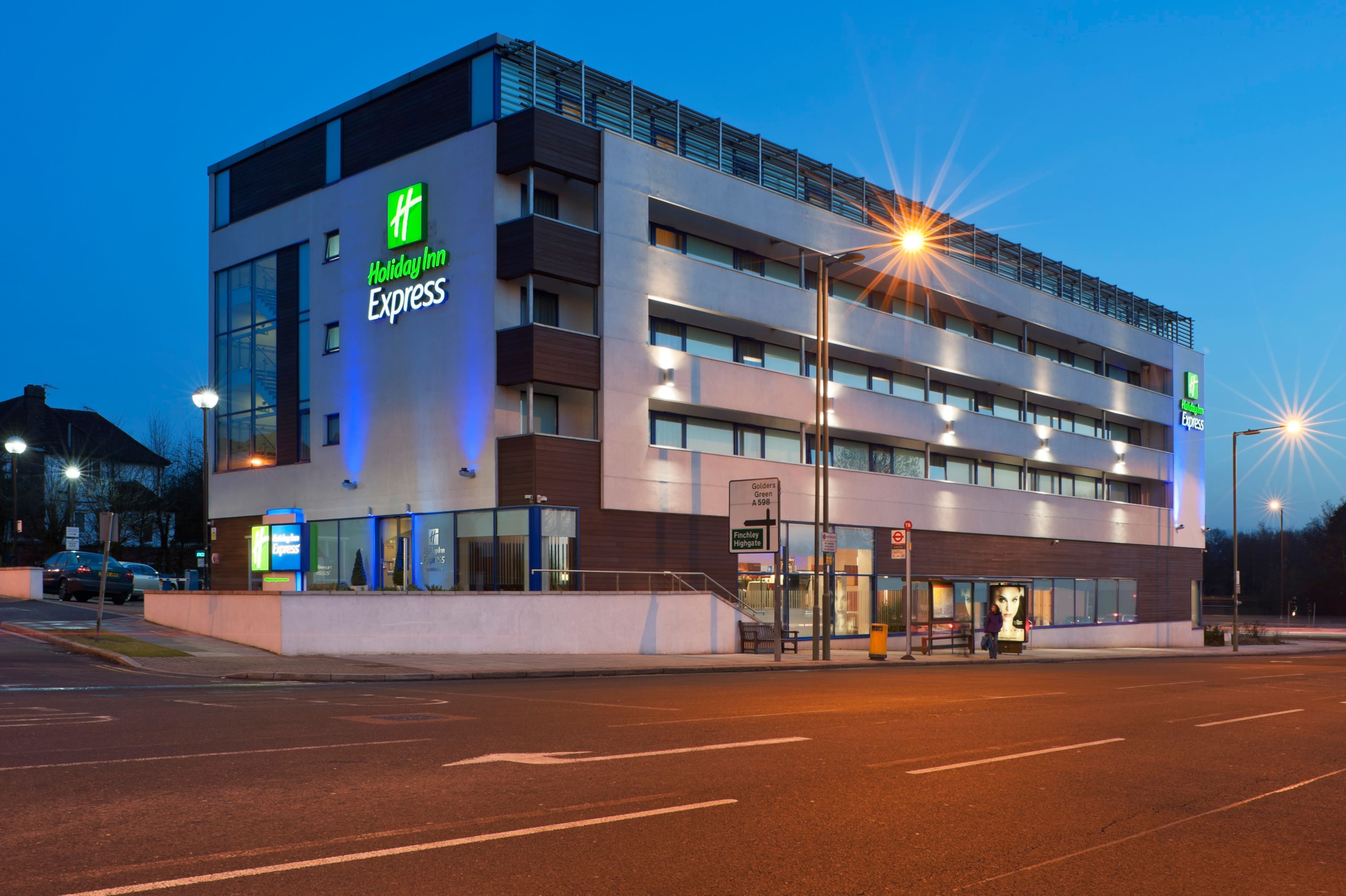 Holiday Inn Express London - Golders Green (A406) - Image 1