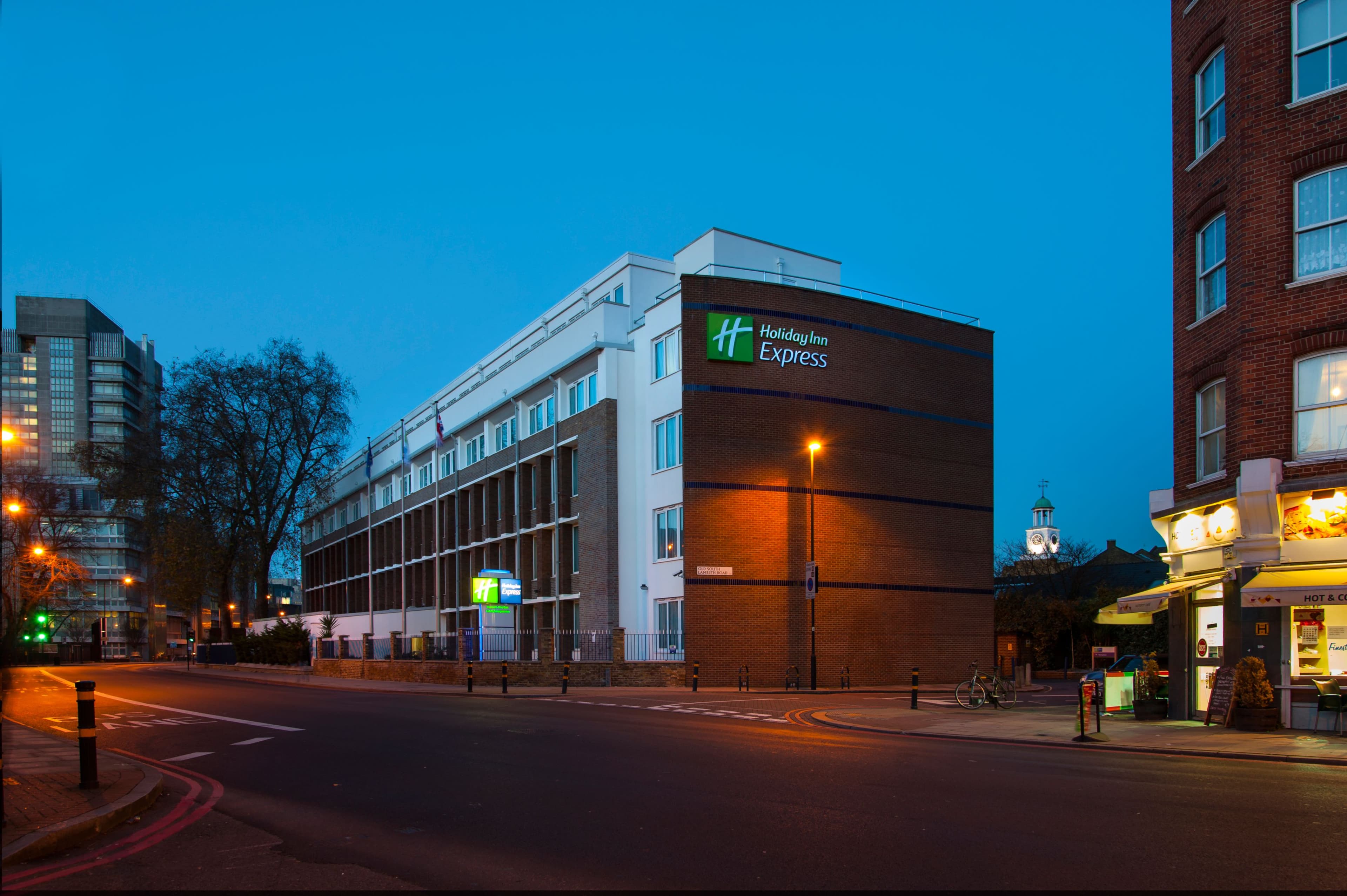 Holiday Inn Express London - Vauxhall Nine Elms - Image 1