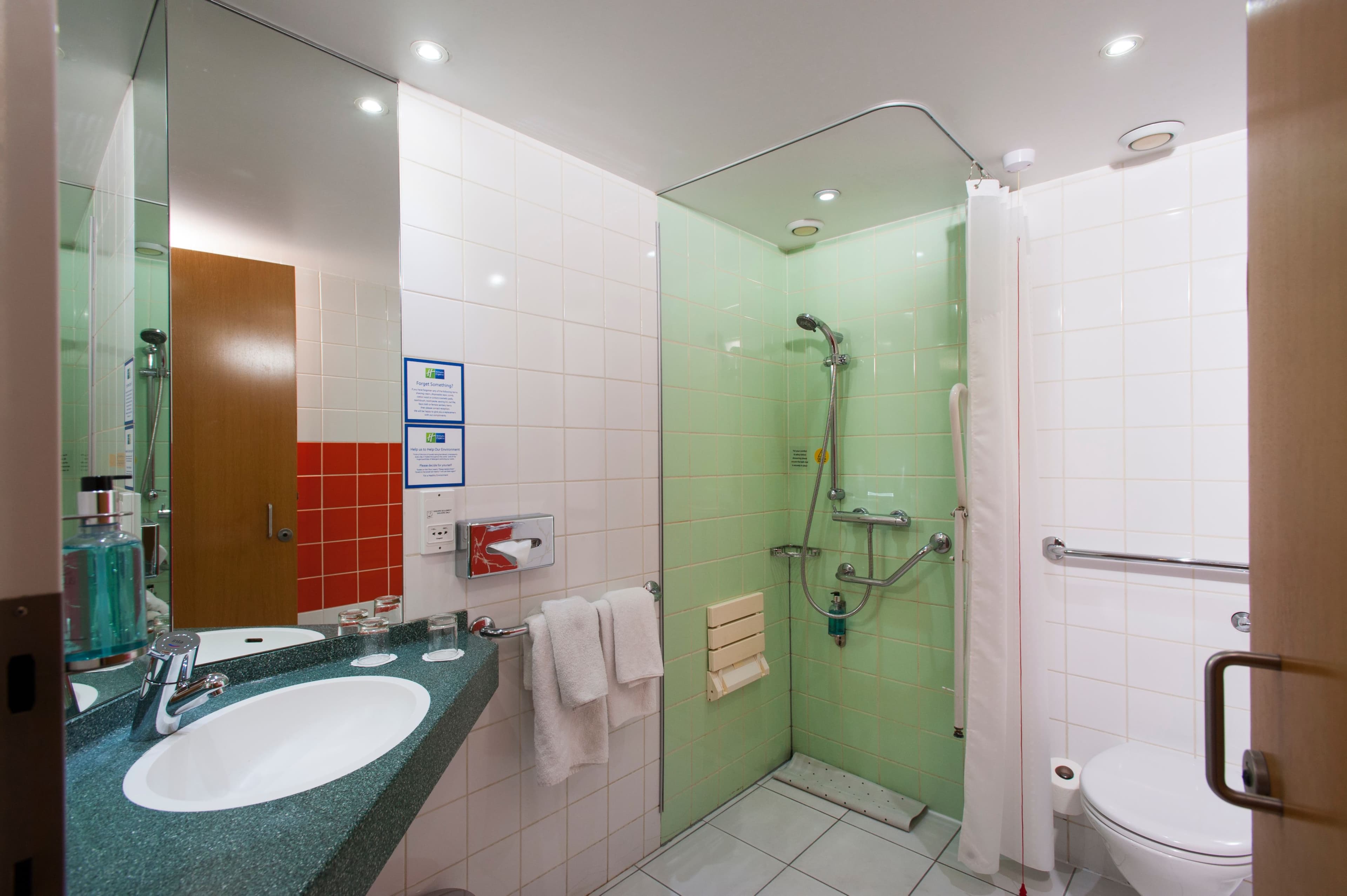 Holiday Inn Express London - Vauxhall Nine Elms — 14
