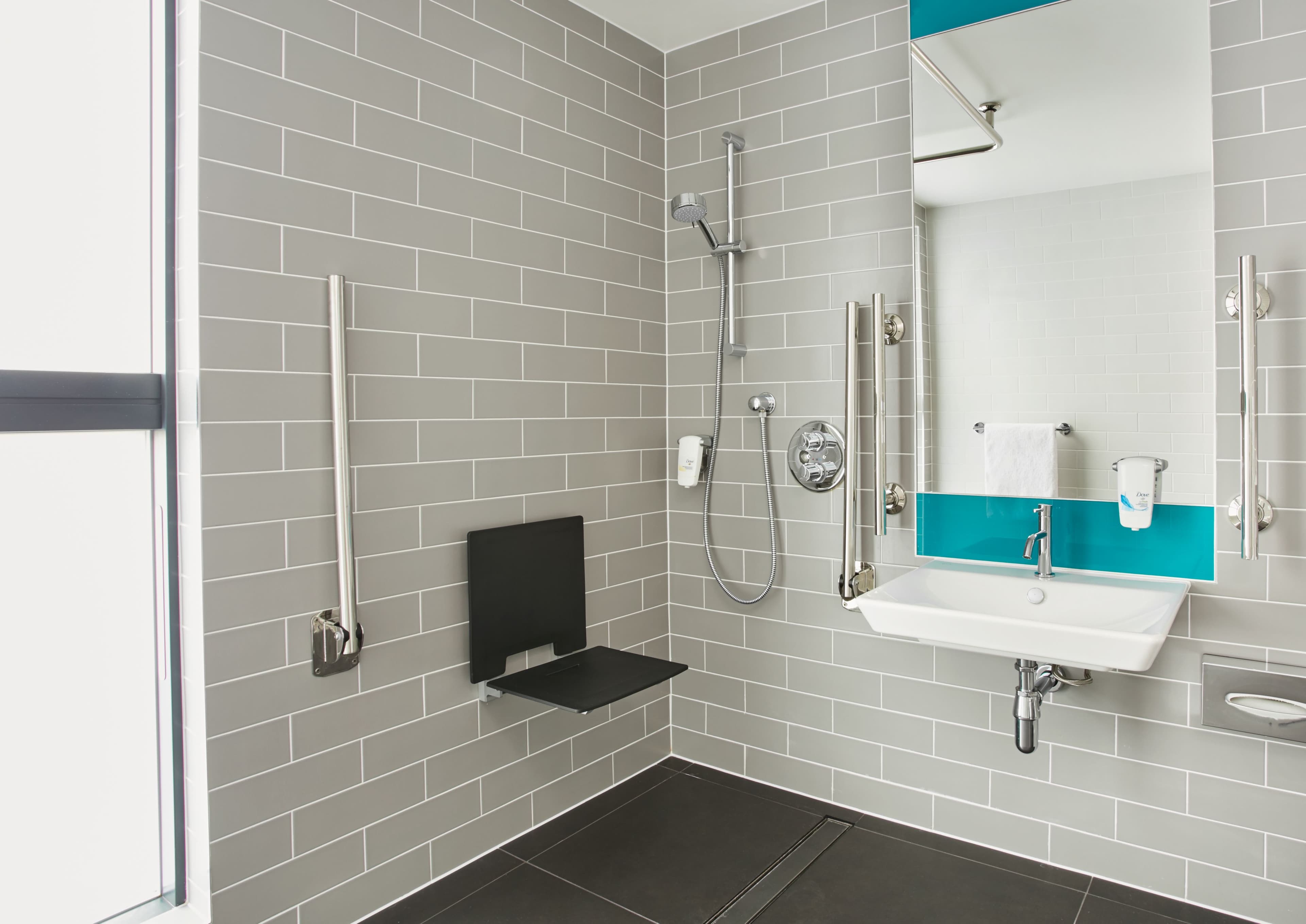 Holiday Inn Express London - Ealing — 16