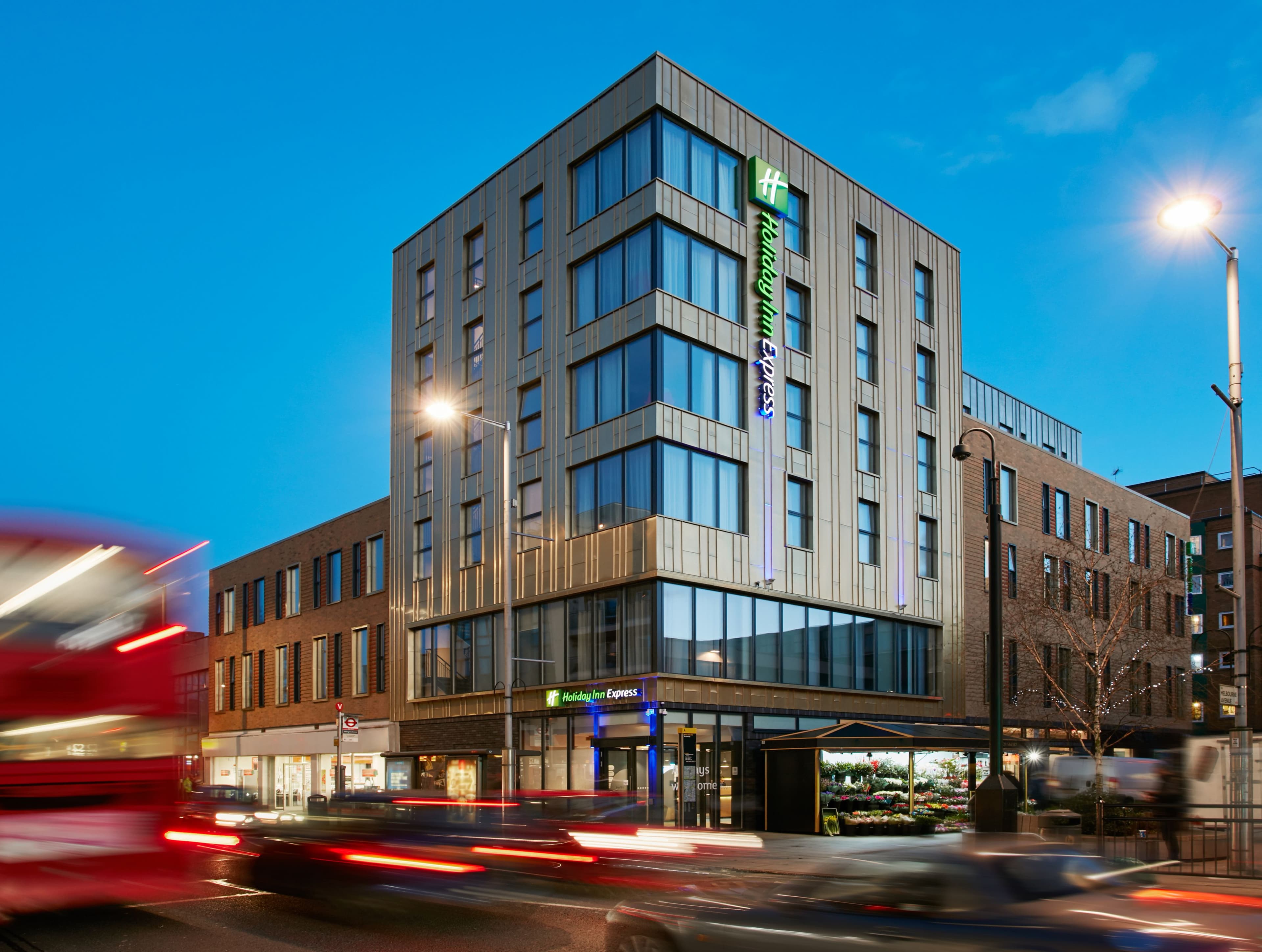 Holiday Inn Express London - Ealing - Image 1