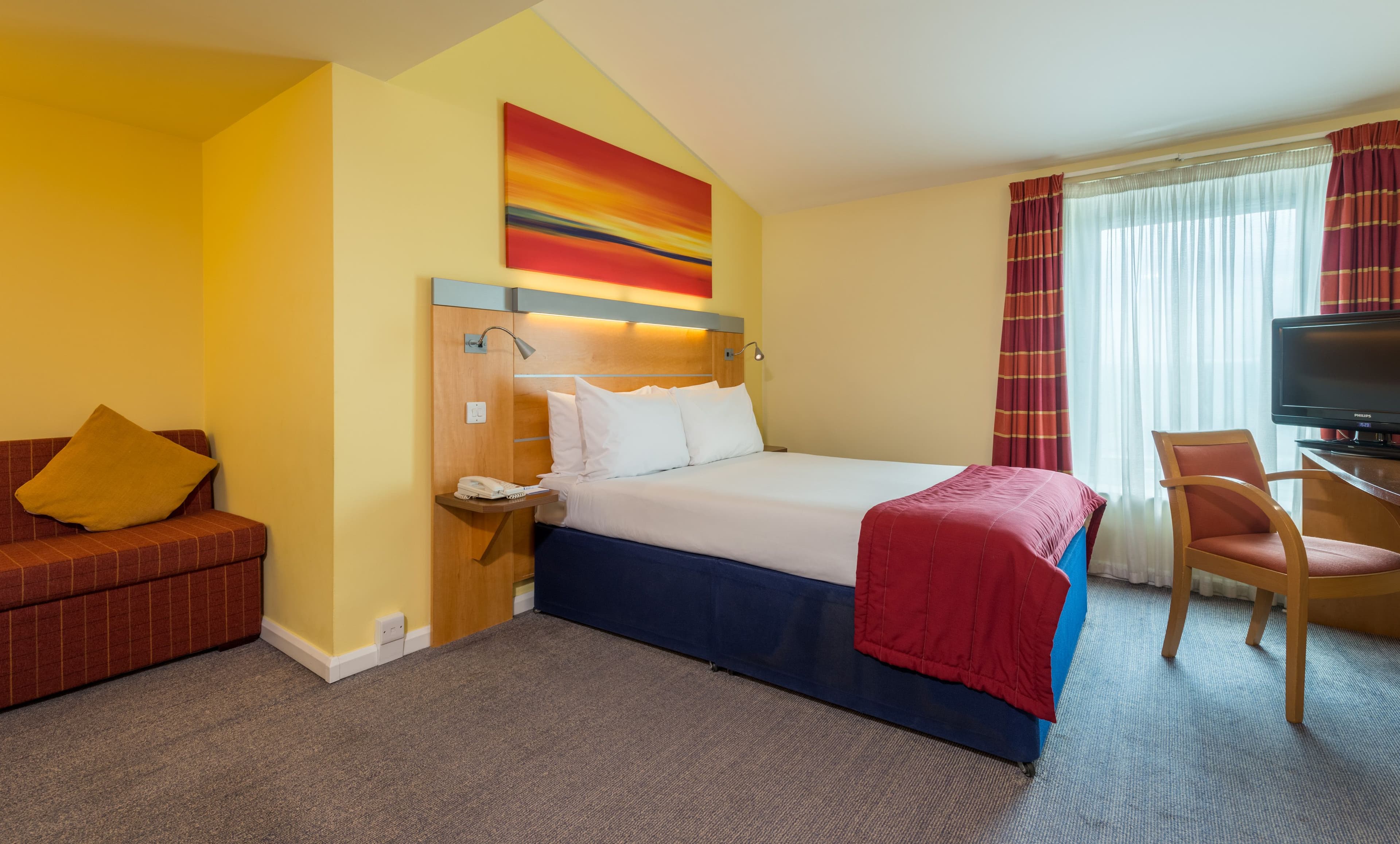 Holiday Inn Express London - Swiss Cottage - Image 2