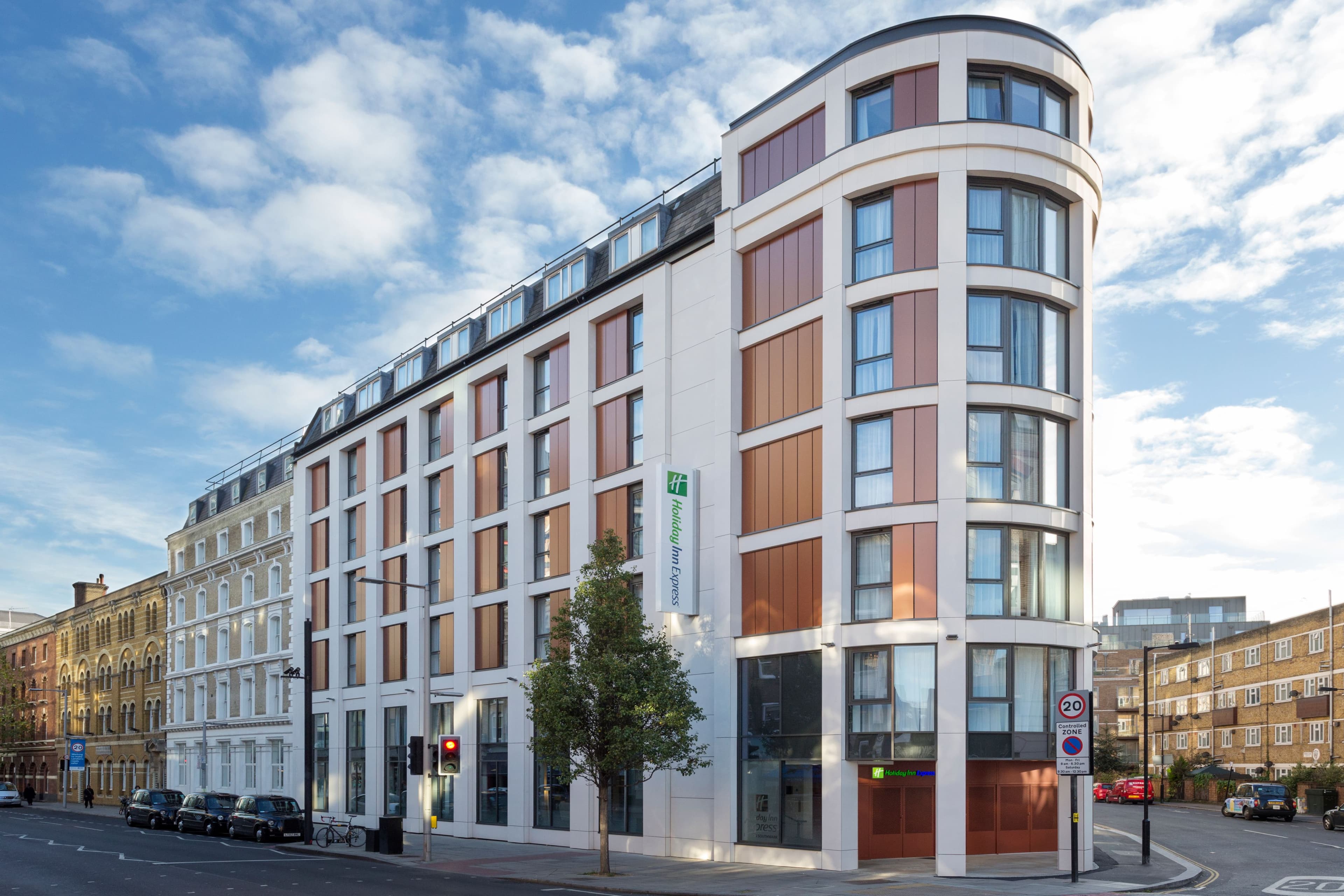 Holiday Inn Express London - Southwark - Image 1