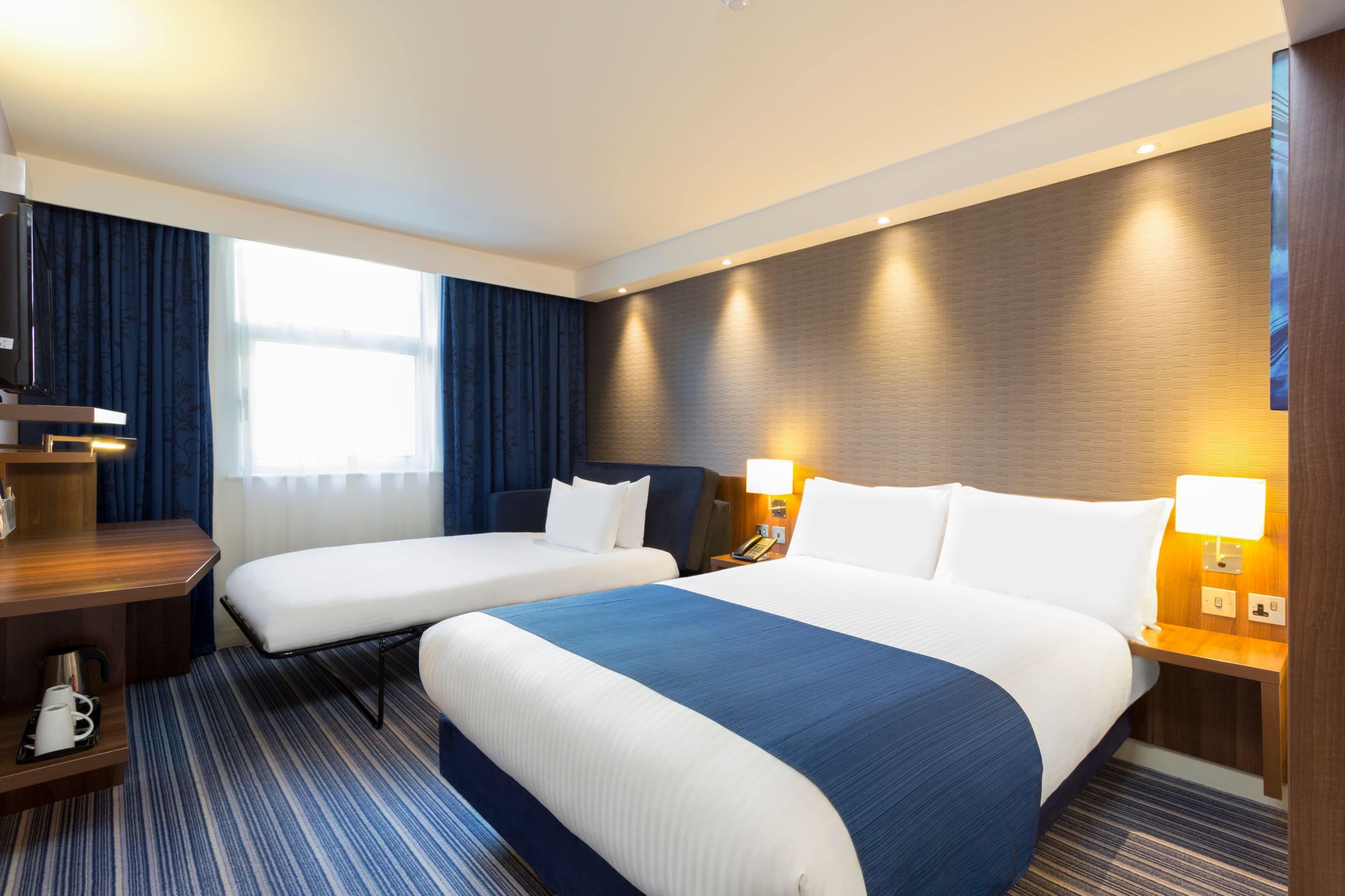 Holiday Inn Express London - Southwark - Image 2