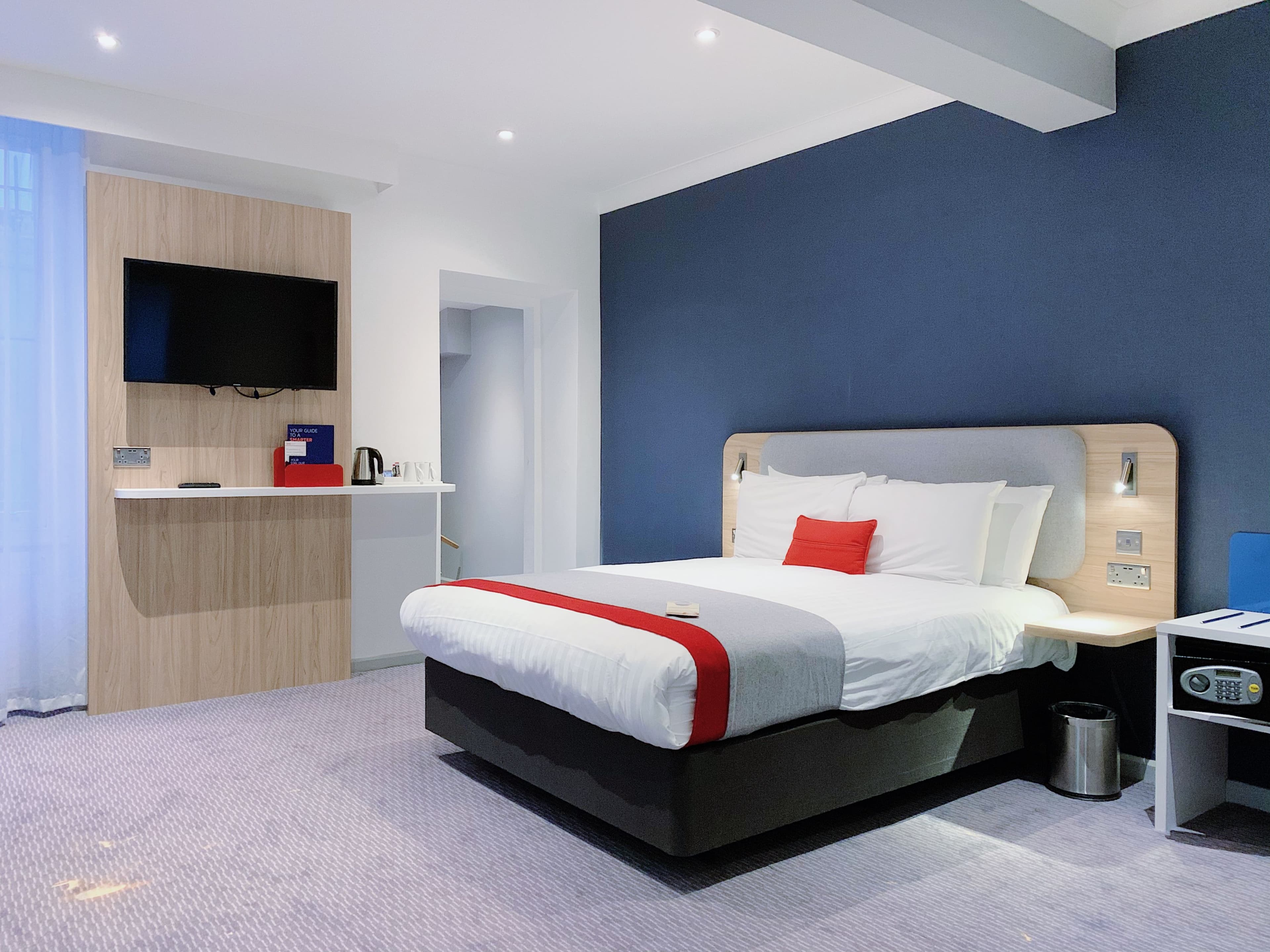 Holiday Inn Express London - Victoria — 8