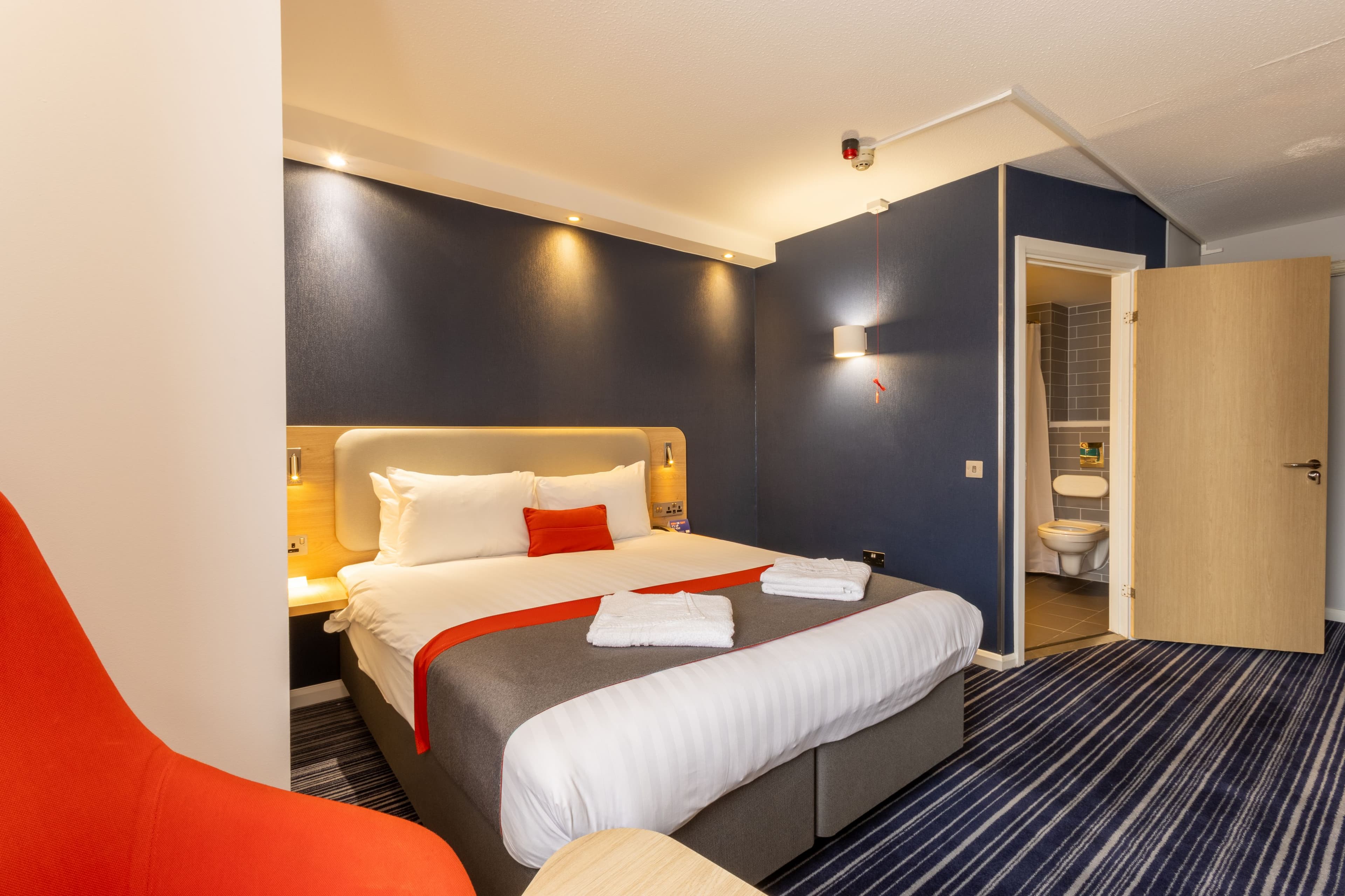 Holiday Inn Express London - Croydon — 7