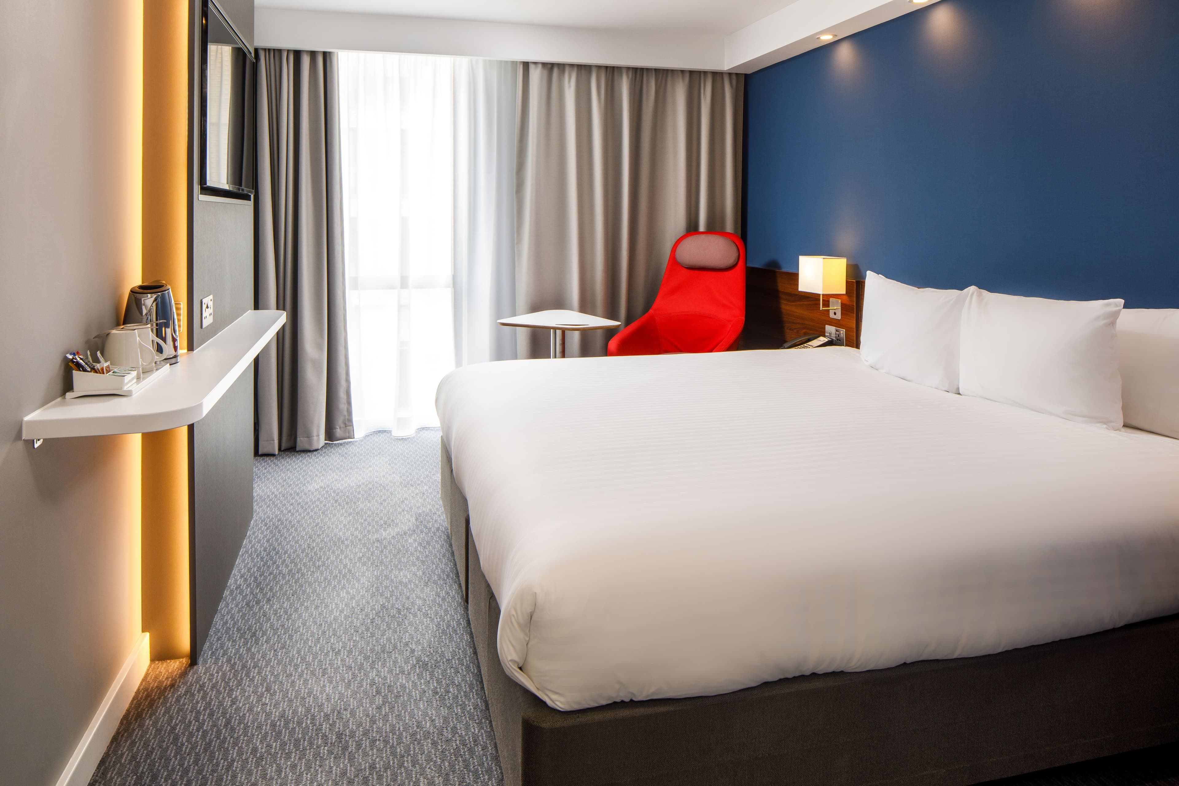 Holiday Inn Express London - ExCeL - Image 2