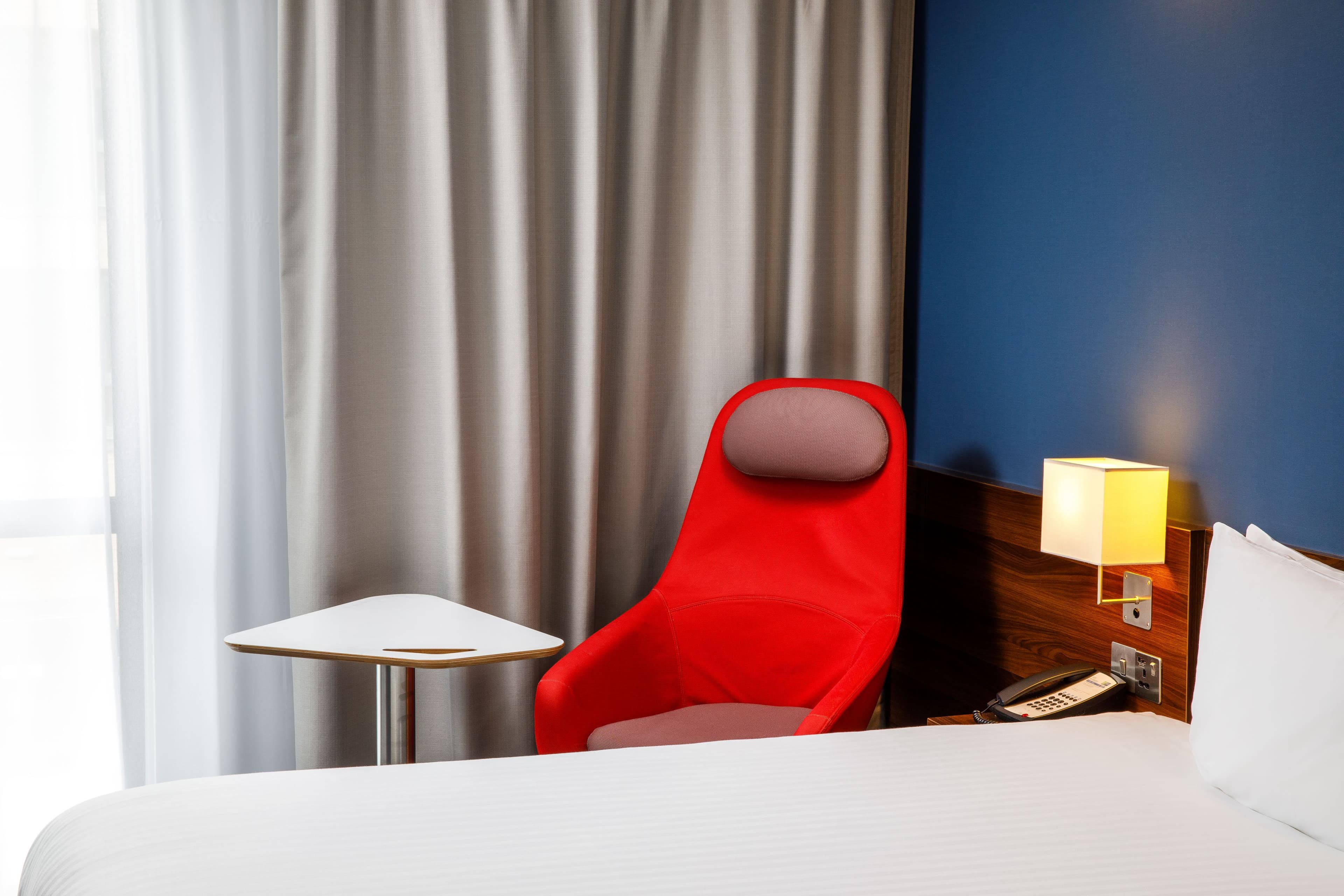 Standard Room with Free Hot Breakfast - Image 6