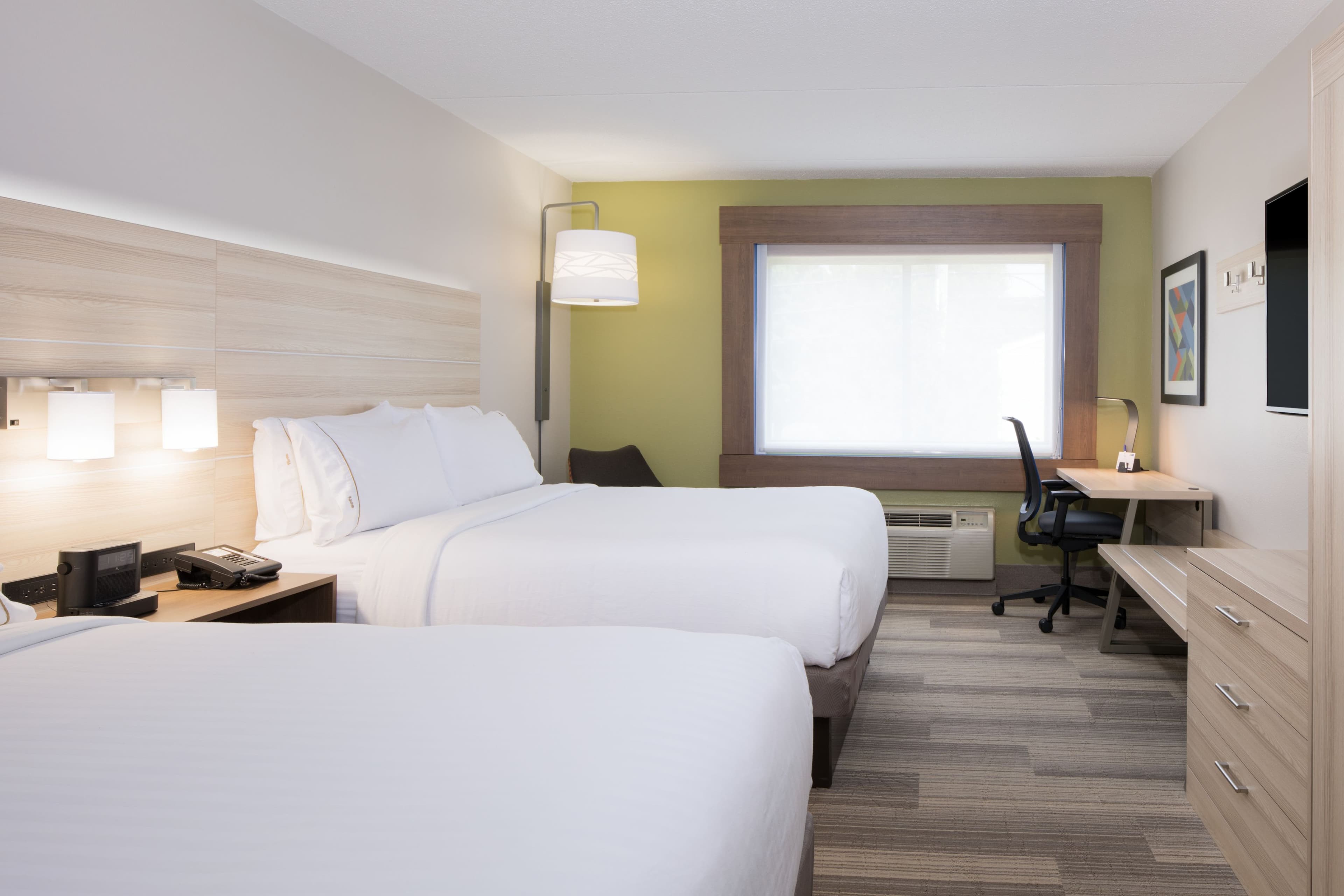 Holiday Inn Express Louisville Northeast — 10