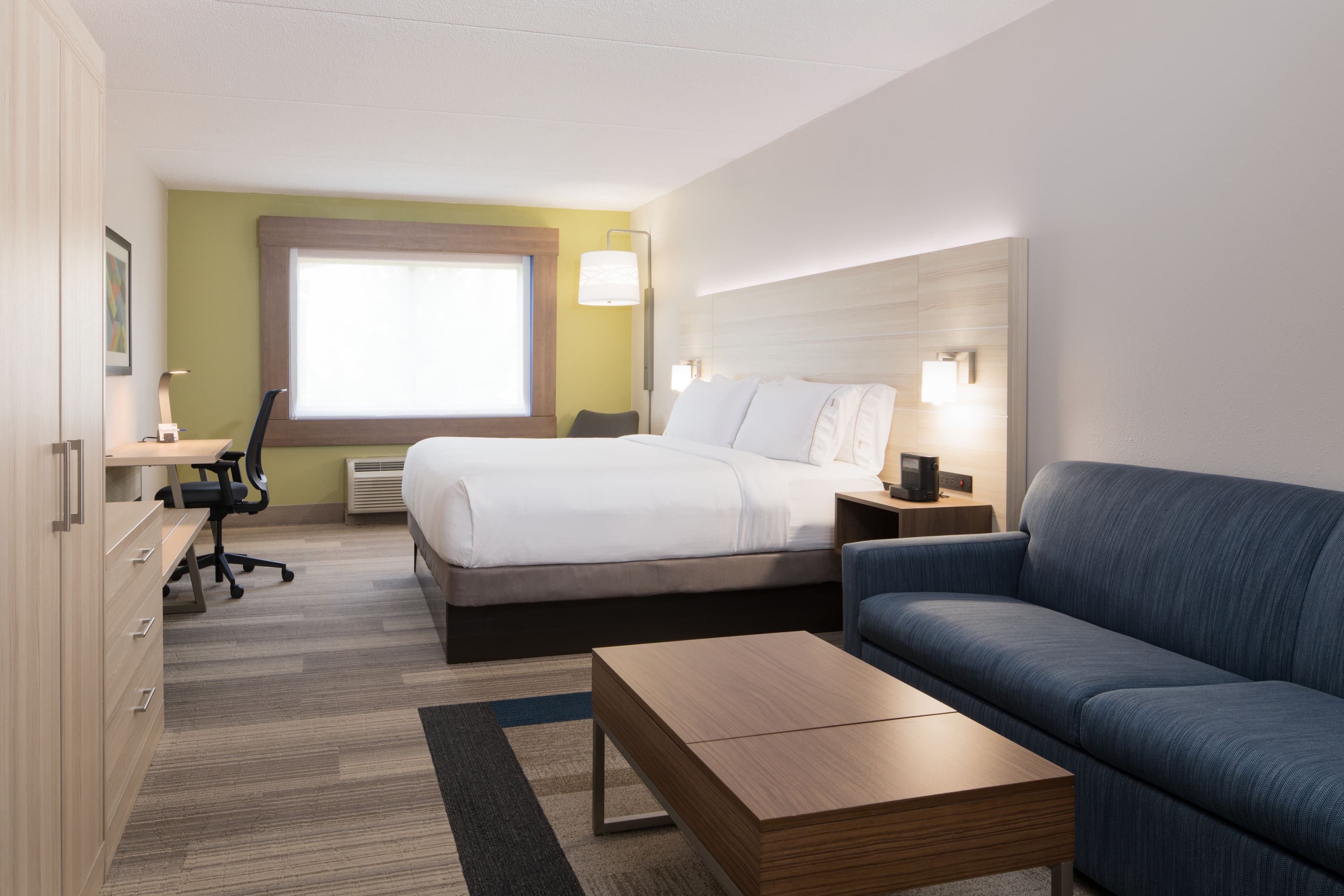 Holiday Inn Express Louisville Northeast - Image 5