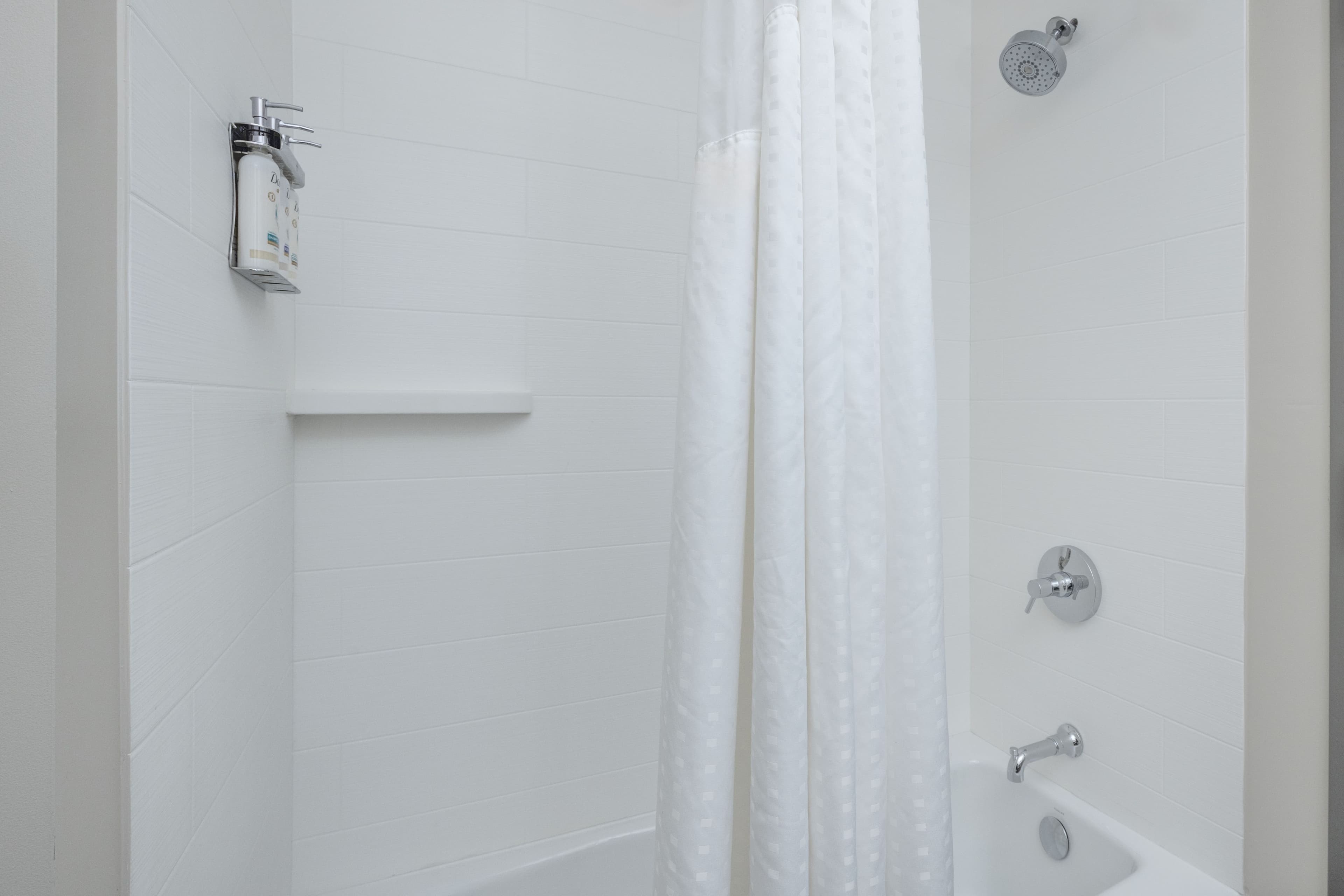 Holiday Inn Express Ludlow - Chicopee Area - Image 3