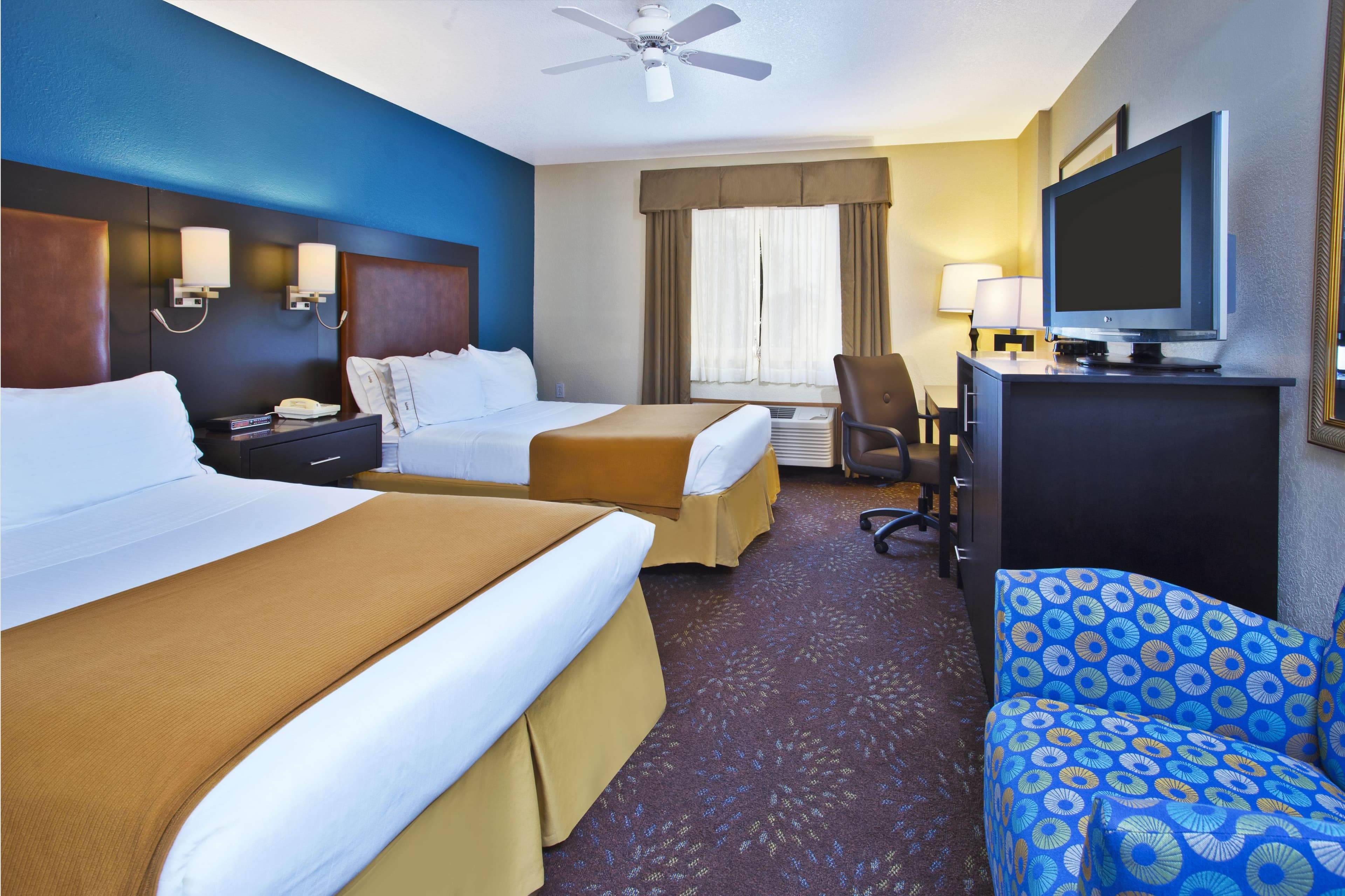 Holiday Inn Express Mackinaw City — 15