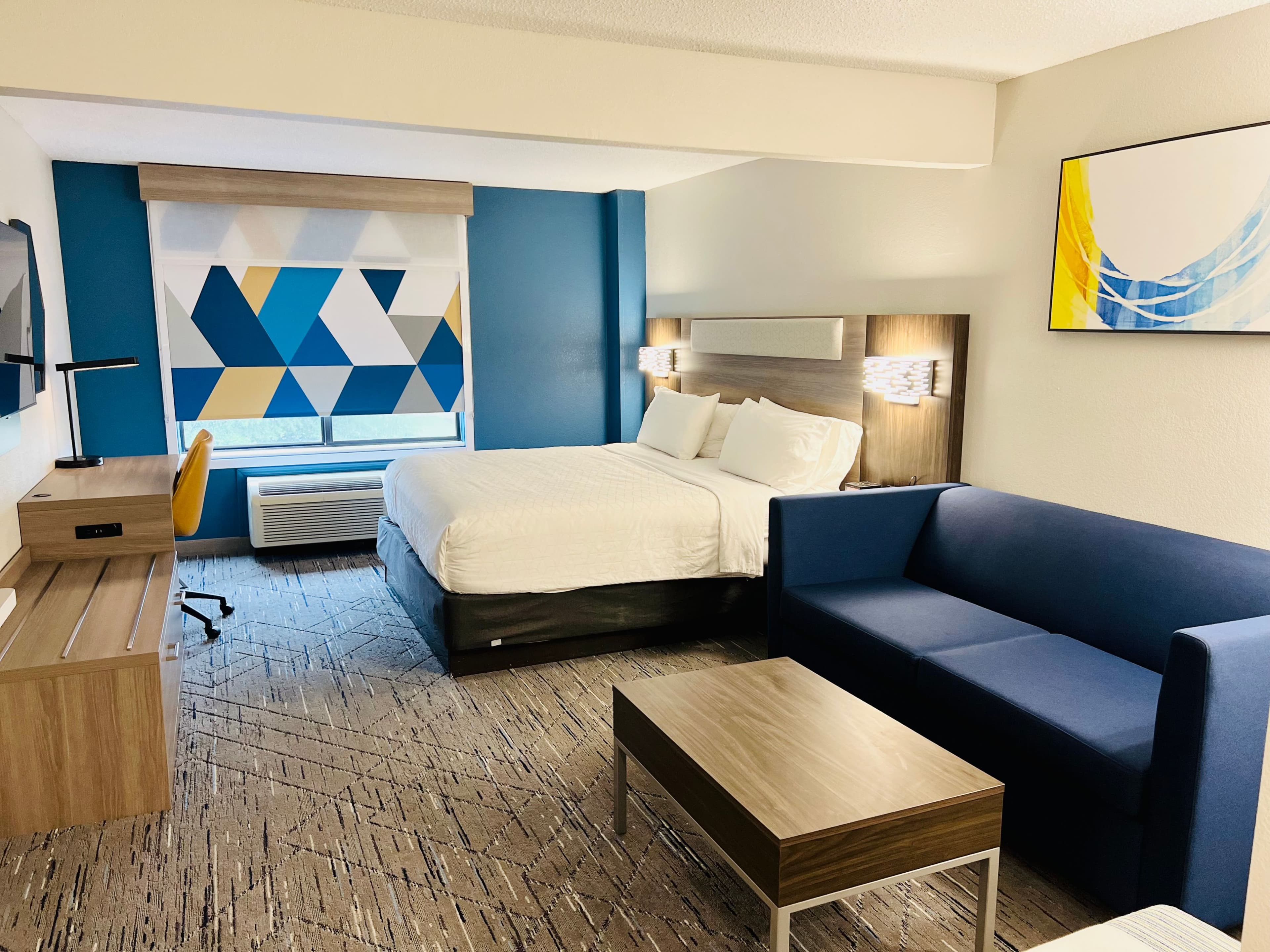 Holiday Inn Express Madison - Image 2