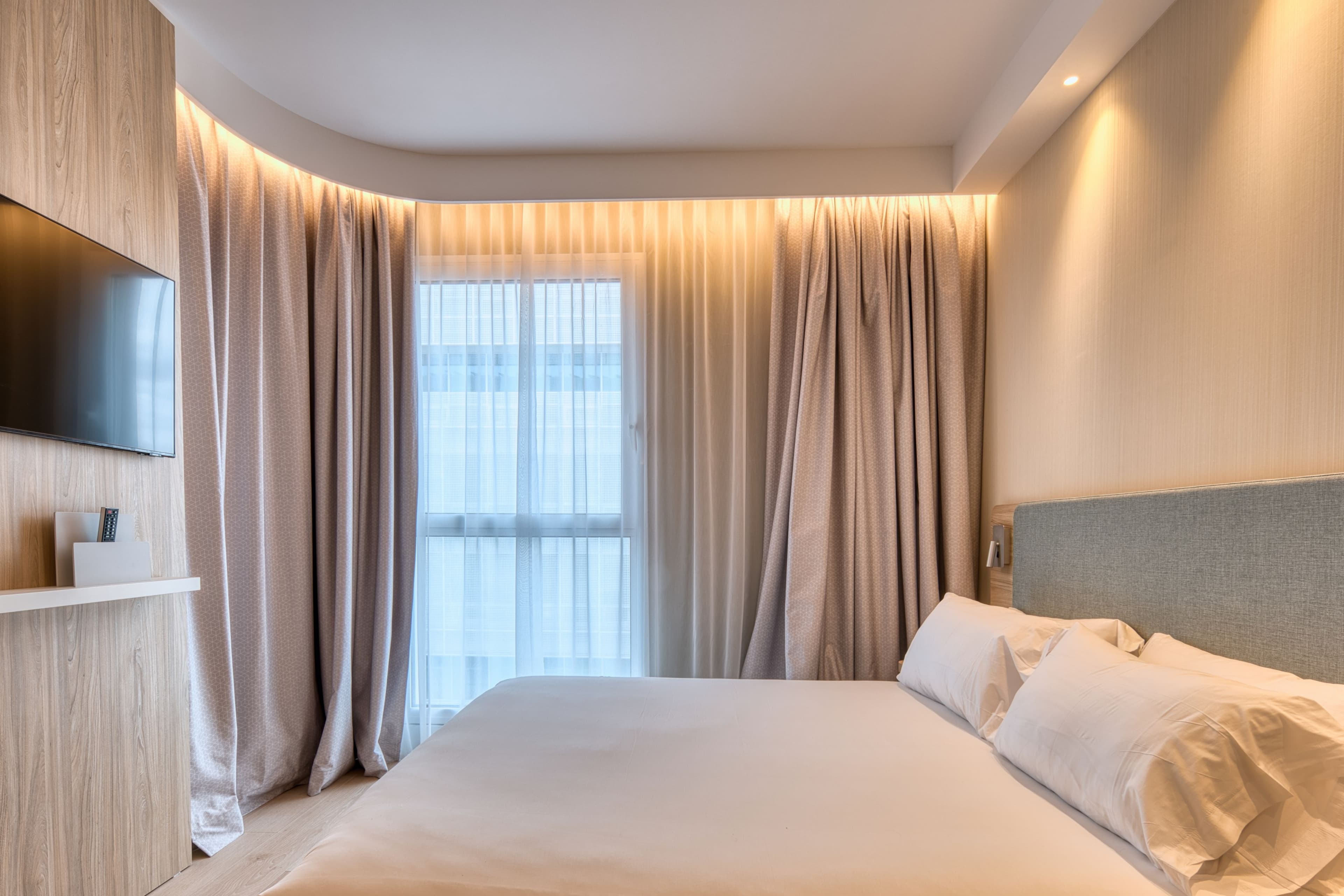 Holiday Inn Express Madrid - Airport — 34