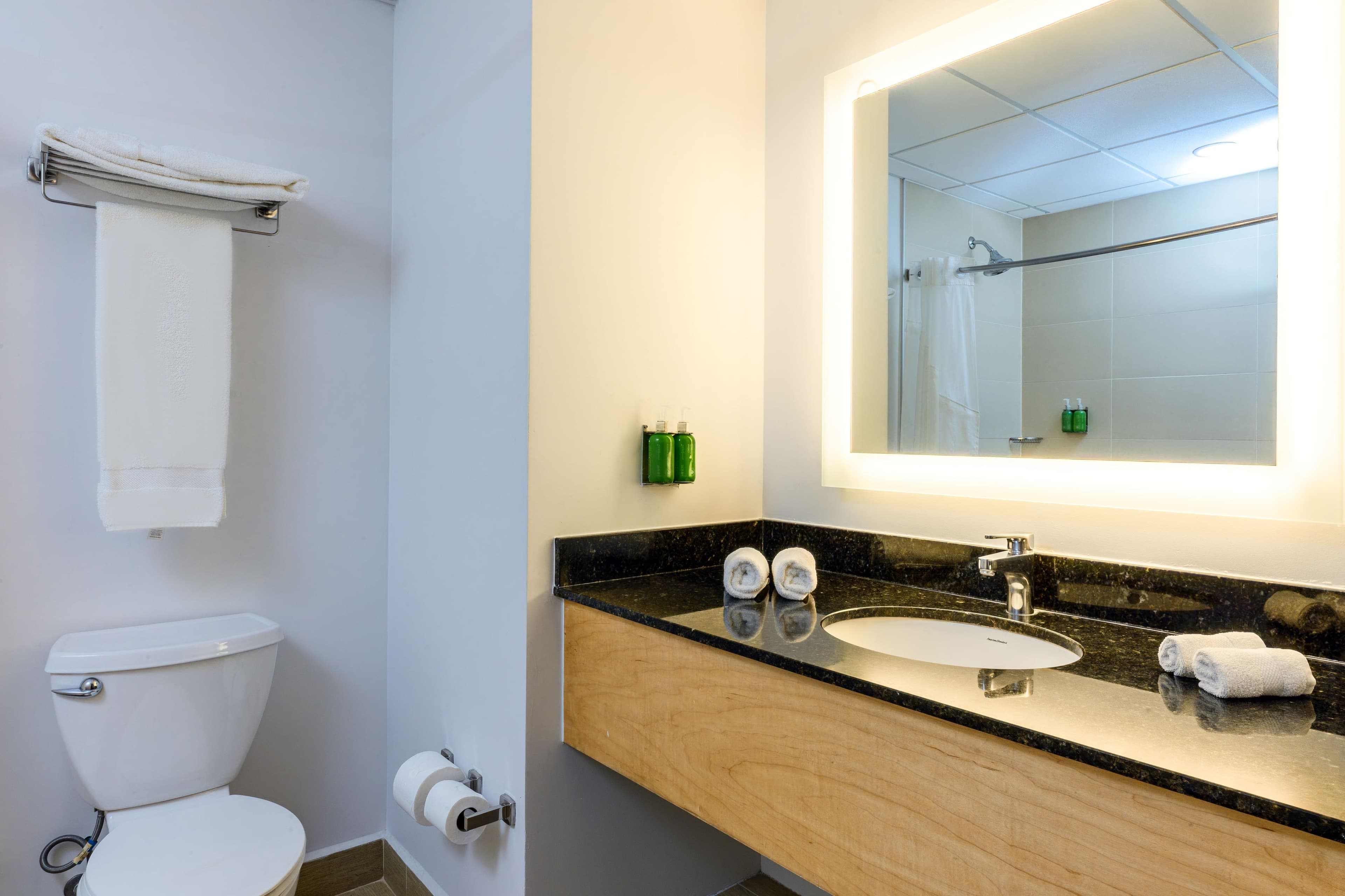 Holiday Inn Express Managua - Image 4